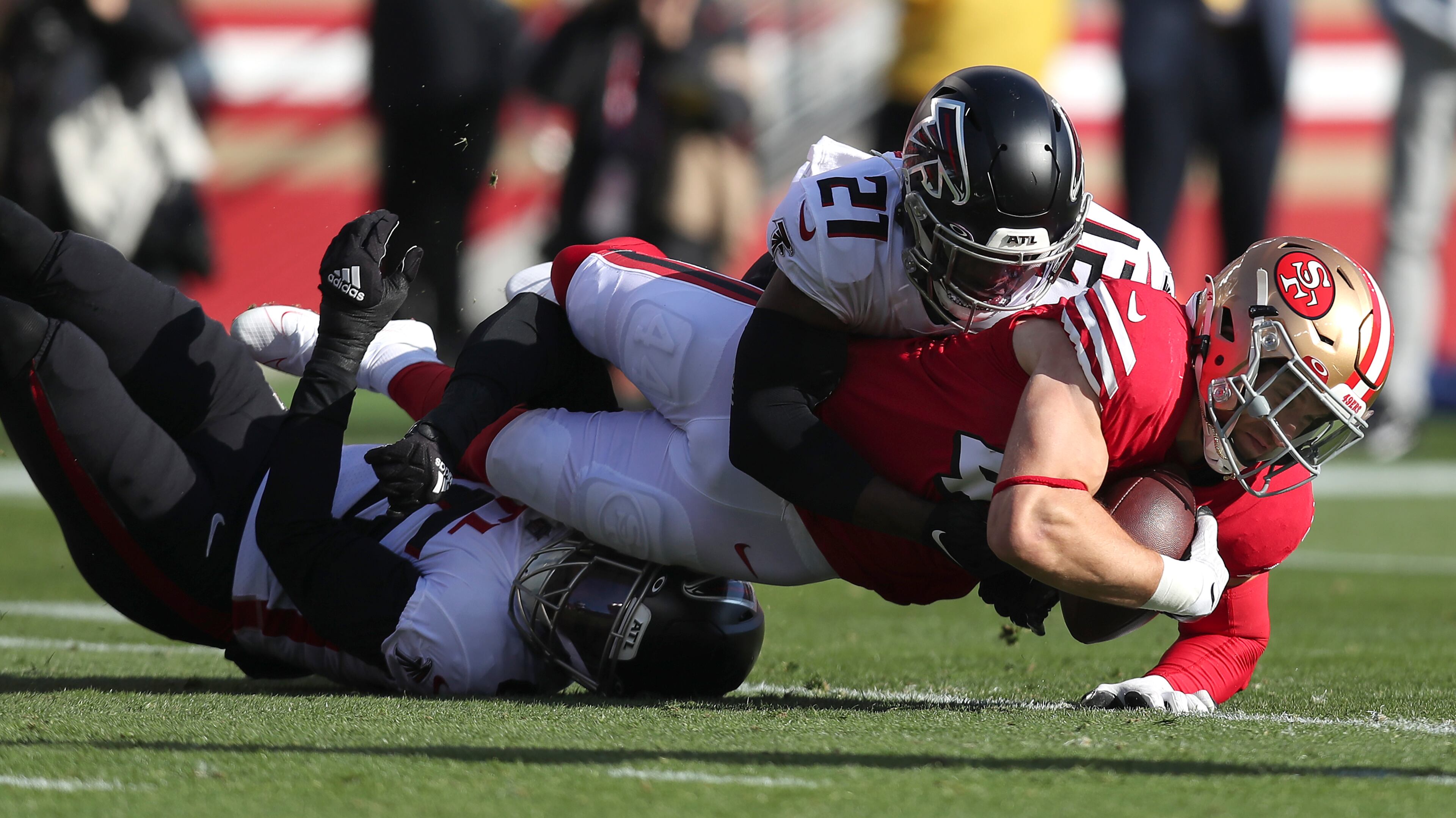 Strong safety Duron Harmon (21) was not retained by the Atlanta Falcons. The Falcons will enter next season with a revamped secondary. (AP Photo/Jed Jacobsohn)