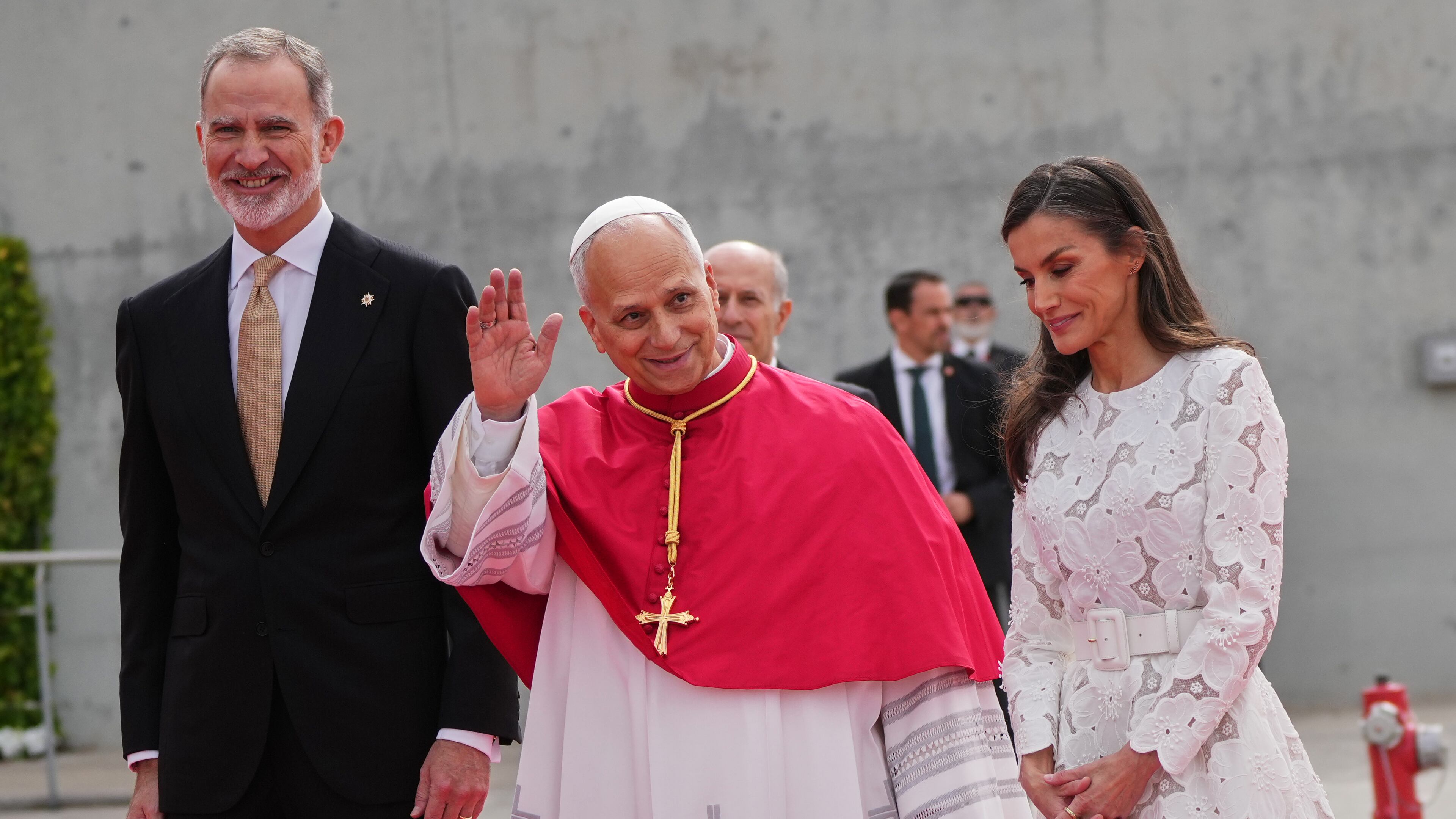 Pope Leo XIV is welcomed by Spain's King Felipe VI and Queen Letizia upon his arrival at Adolfo Suarez Madrid-Barajas International Airport in Madrid, Saturday, June 6, 2026, marking the start of his seven-day apostolic journey to mainland Spain and the Canary Islands. (AP Photo/Alessandra Tarantino)