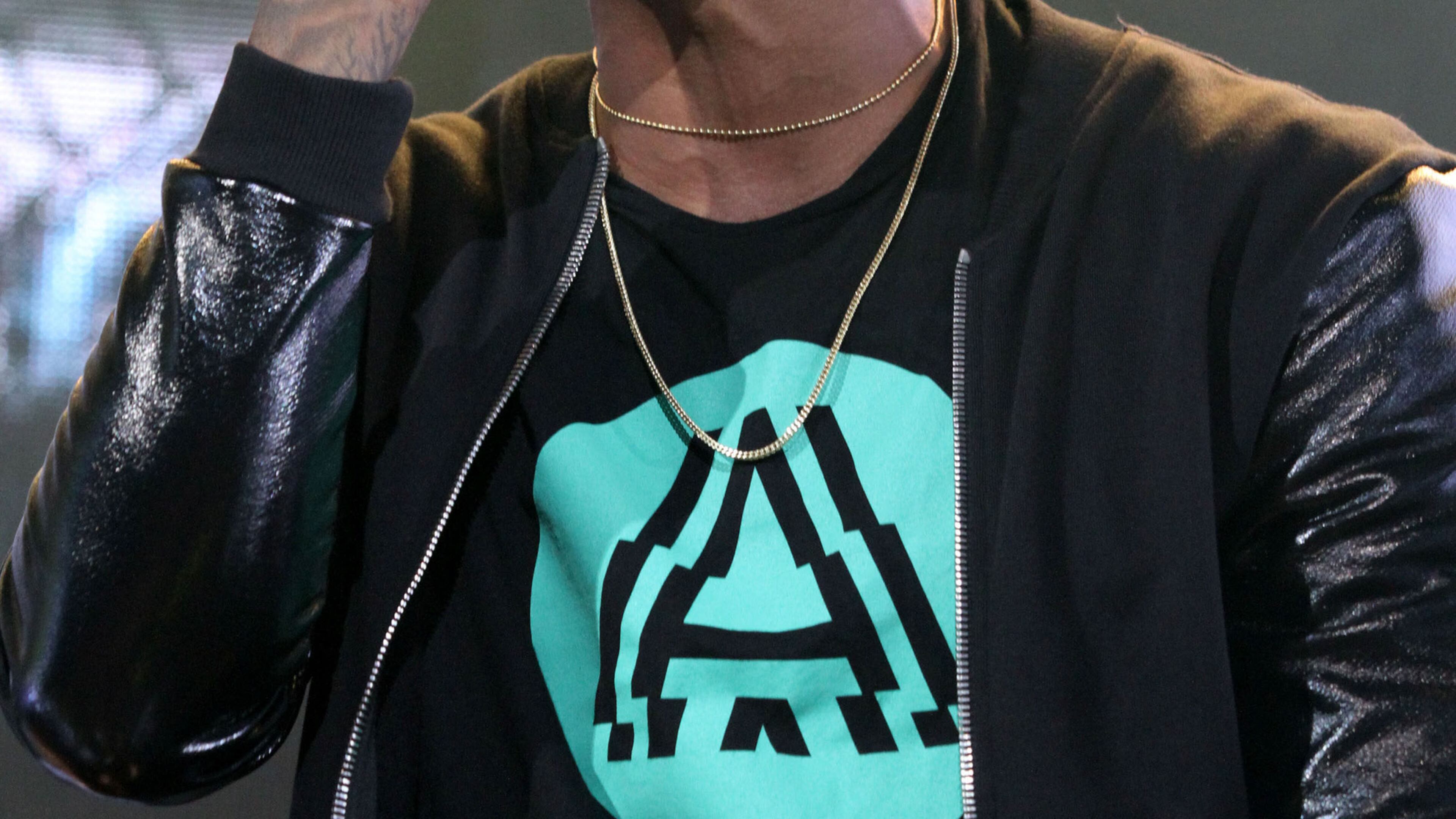 Lecrae is back on the charts. Photo: Robb Cohen Photography & Video/www.RobbsPhotos.com.