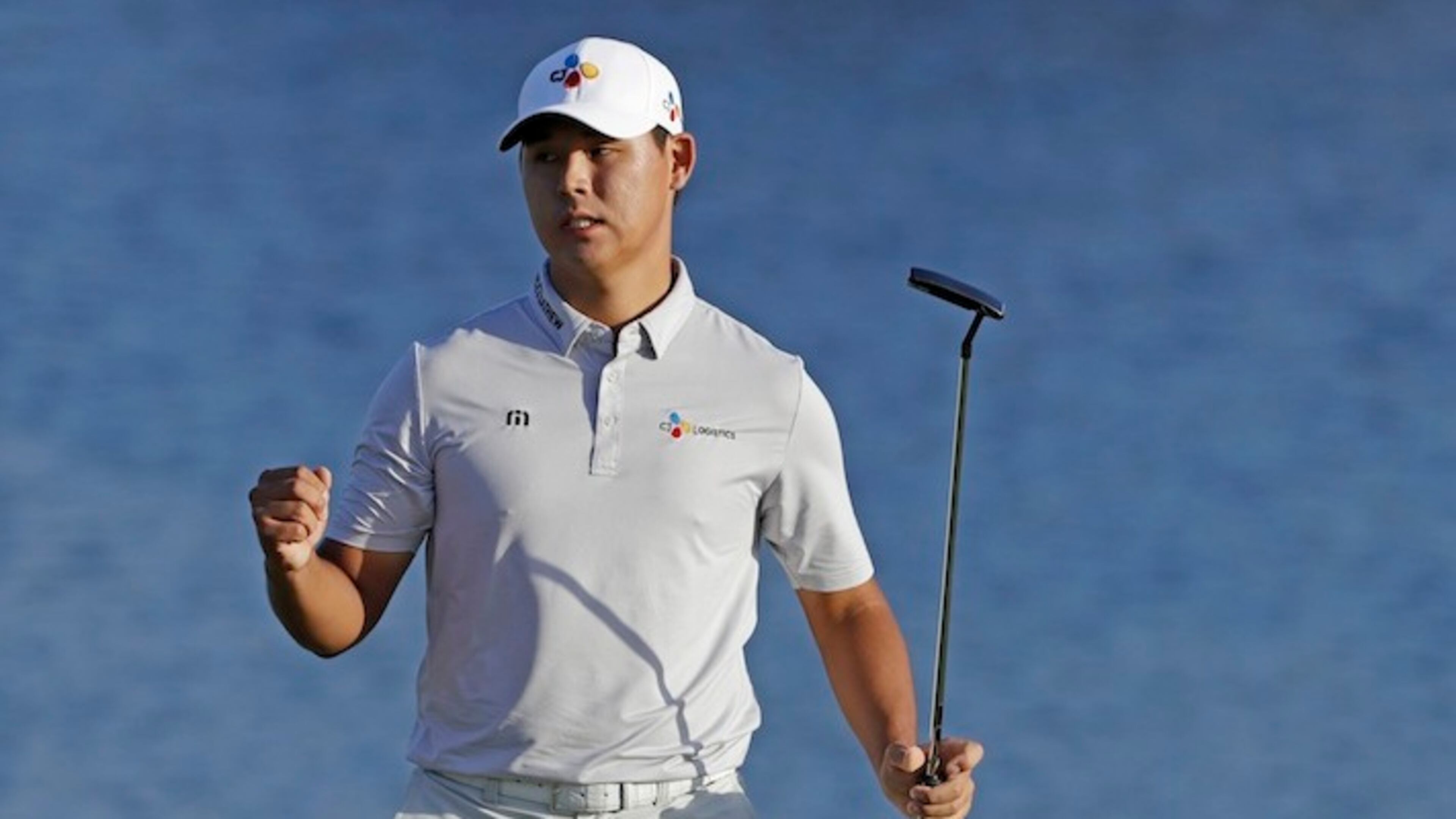 Si Woo Kim of South Korea, celebrates winning The Players Championship golf tournament Sunday, May 14, 2017, in Ponte Vedra Beach, Fla. (AP Photo/Chris O'Meara)