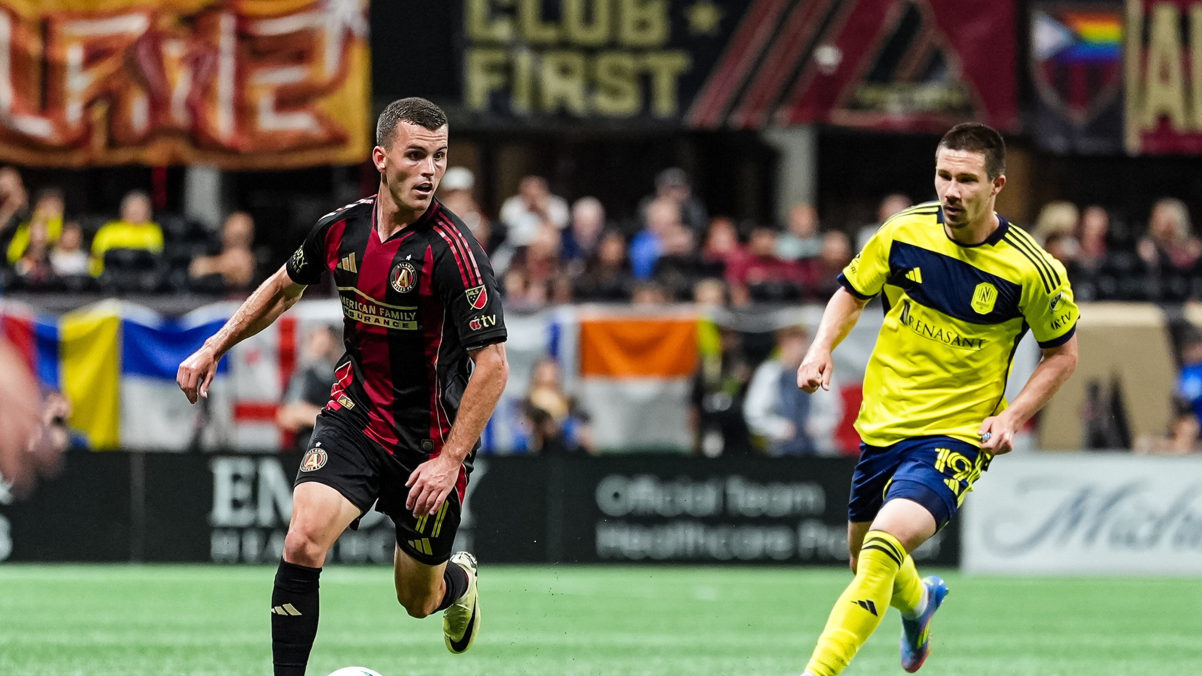 Atlanta United defender Brooks Lennon #11 during the match against the Nashville SC at Mercedes-Benz Stadium in Atlanta, GA on Saturday May 3, 2025. (Photo by Mitch Martin/Atlanta United)
