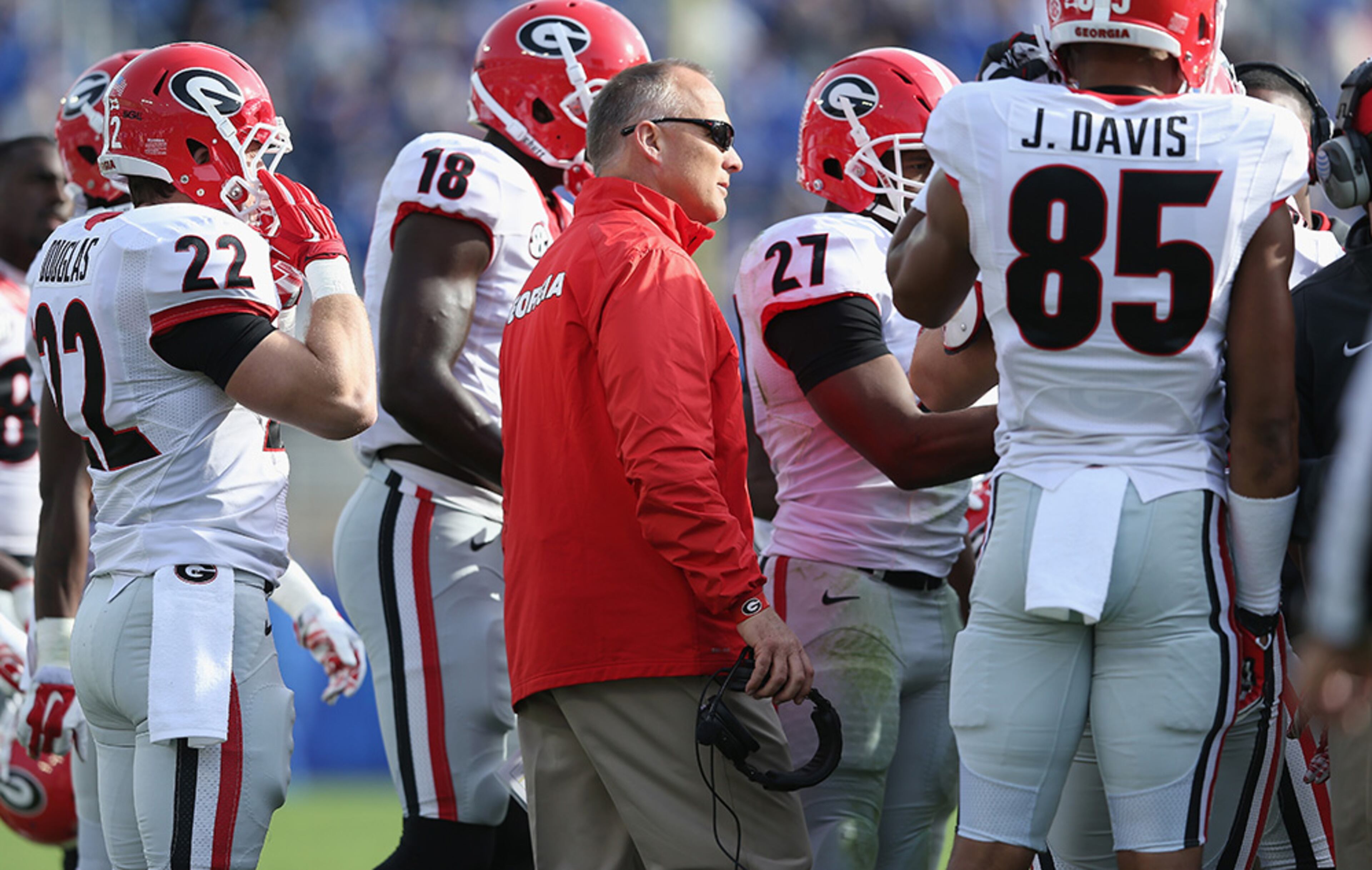 The Georgia Bulldogs return top running back Nick Chubb and have a new offensive coordinator (Brian Schottenheimer). Mark Richt's team has a mid-season stretch against Alabama, Tennessee and Missouri. Georgia holds 33/1 odds to win the College Football Playoffs Championship game.
