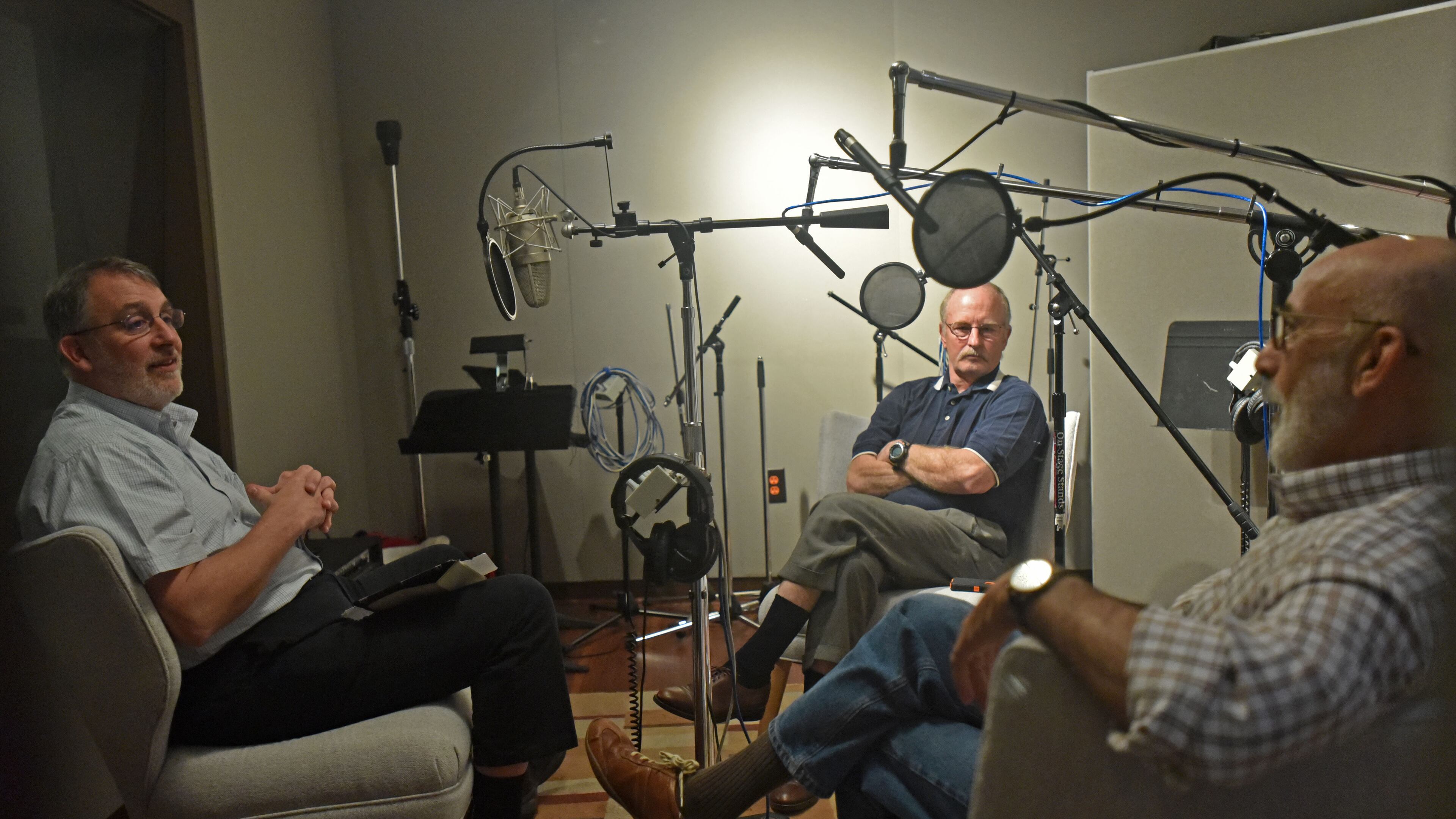 AJC senior legal affairs writer Bill Rankin (left) interviews former FBI agents Danny Sindall and John Insogna (right) for The Atlanta Journal-Constitution's podcast series "Breakdown" at Co3 Sound in Buckhead HYOSUB SHIN / HSHIN@AJC.COM