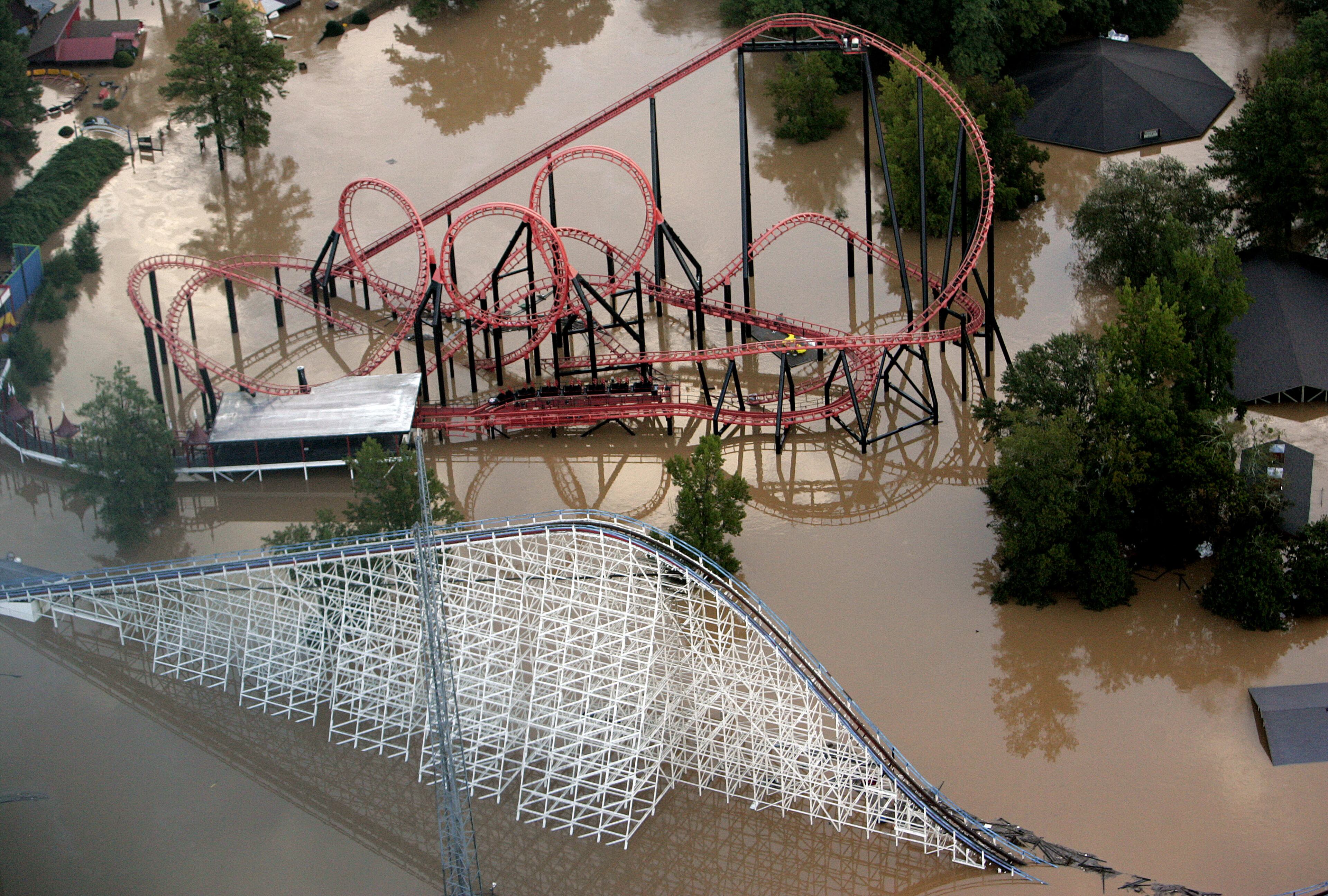 LOCATION CORRECTION - 090922-ATLANTA, GA: Flood waters from the Chattahoochee River cover Six Flags. PHIL SKINNER, pskinner@ajc.com