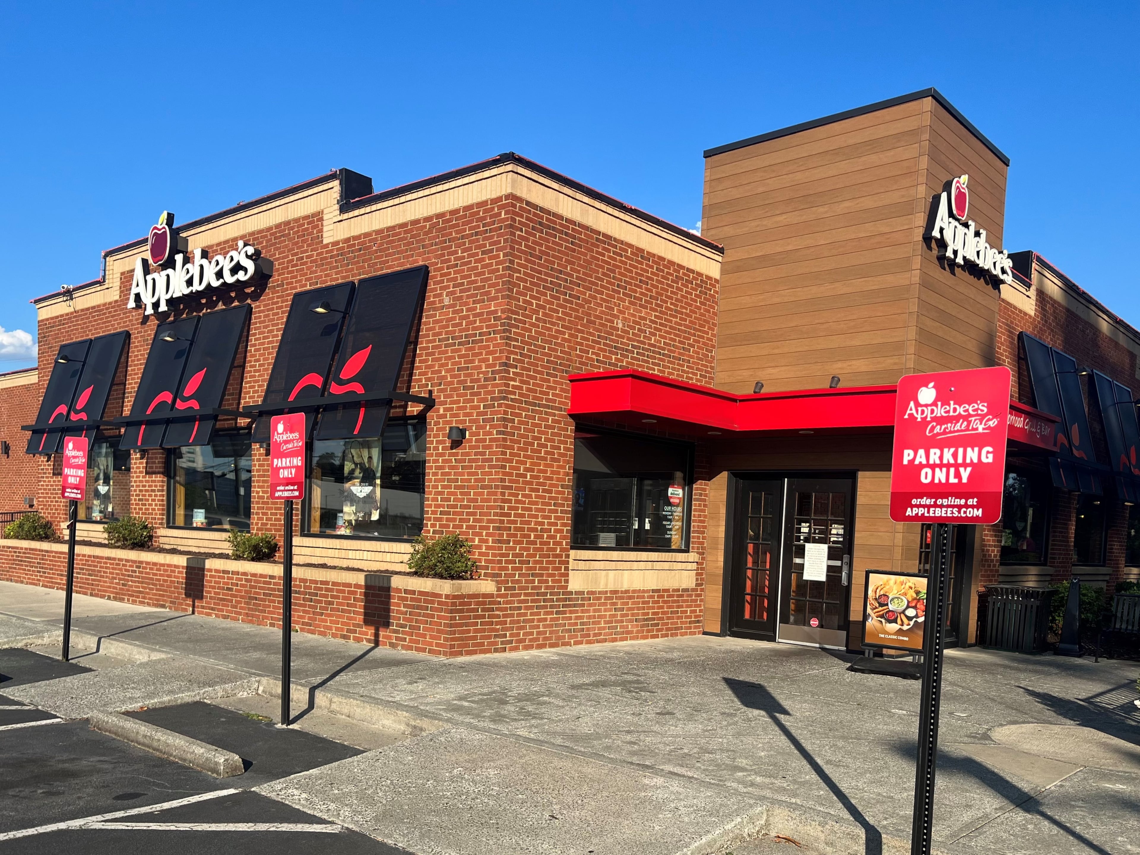 Applebee's (Credit: Catherine Sorto)