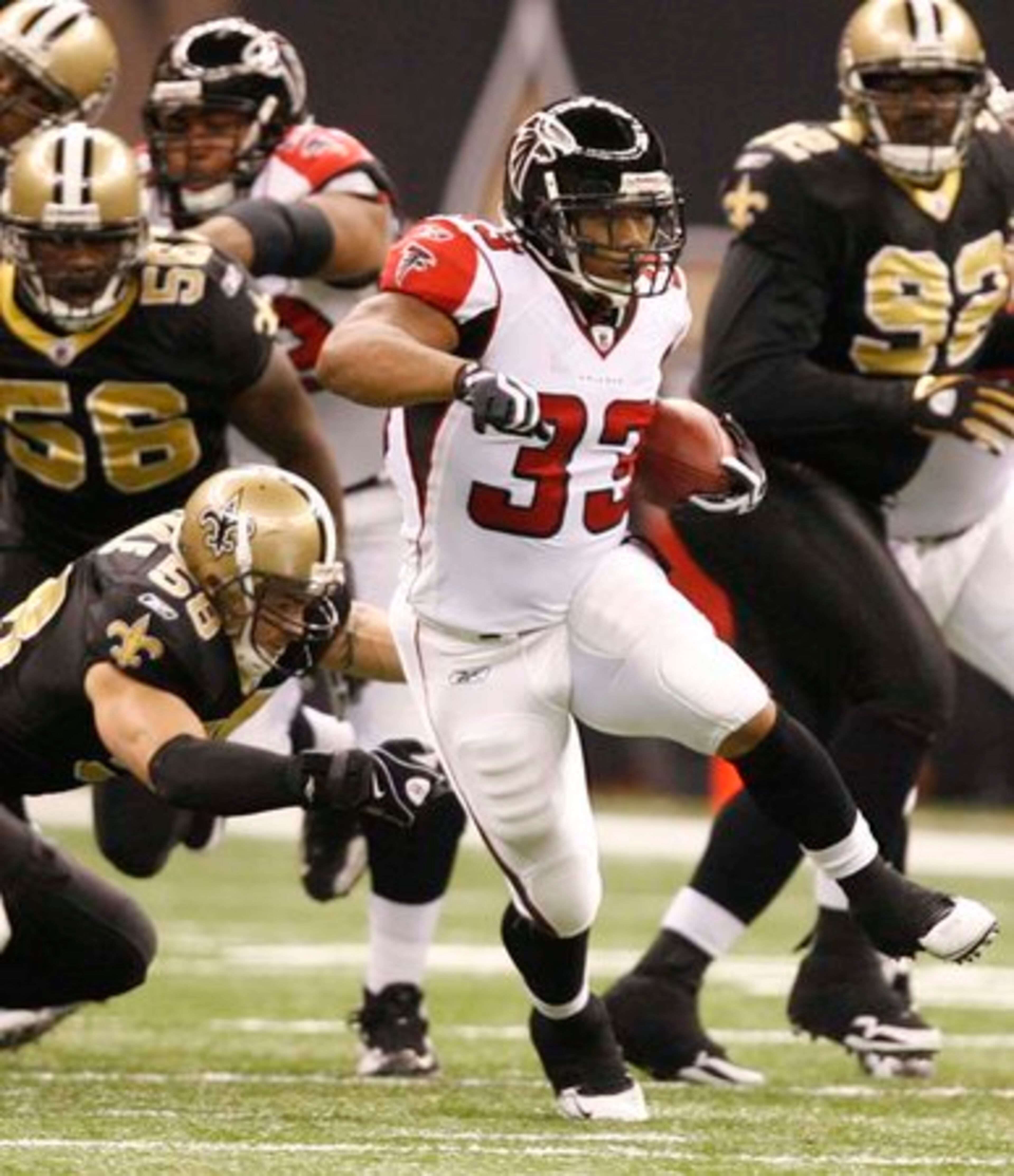 Falcons running back Michael Turner had long runs of 37 and 22 yards.