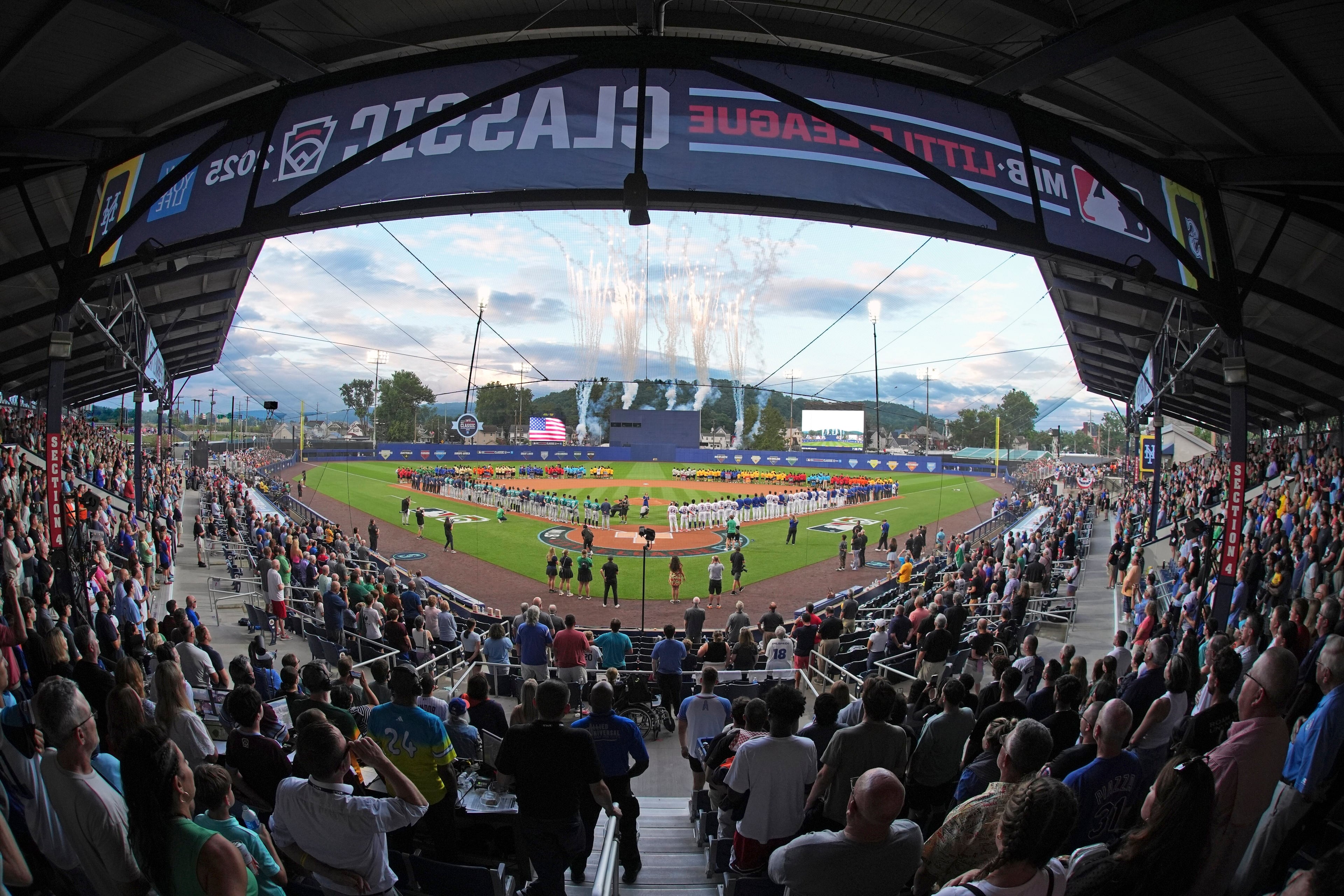 The crowd at last season's Little League Classic, which featured the Mets and Mariners. (Gene J. Puskar/AP)