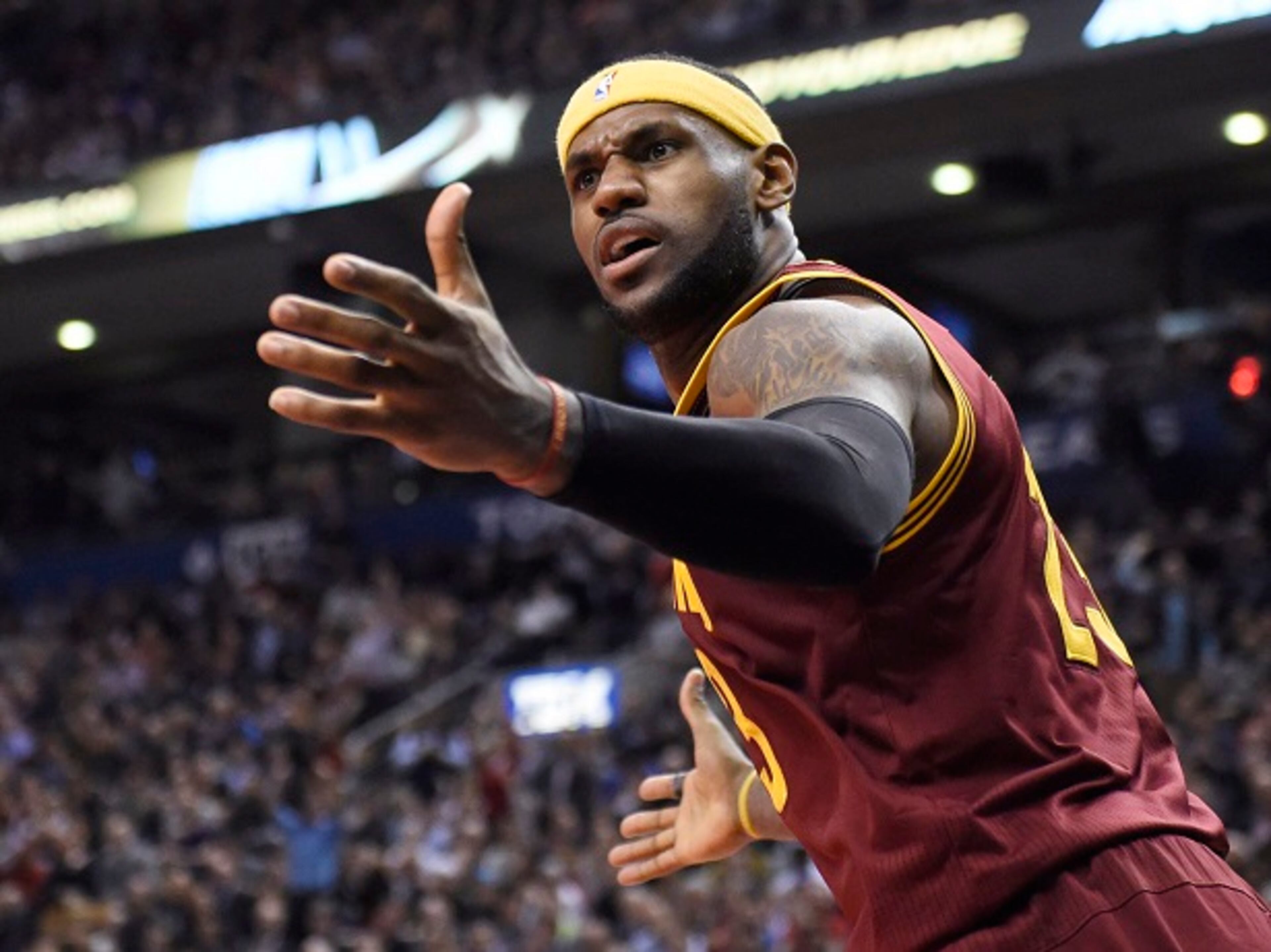 Cleveland Cavaliers' LeBron James reacts during the second half of the Cavaliers' NBA basketball game against the Toronto Raptors on Wednesday, March 4, 2015, in Toronto. (AP Photo/The Canadian Press, Frank Gunn) "Am I not the king of all media?" (Frank Gunn/AP photo/The Canadian Press)