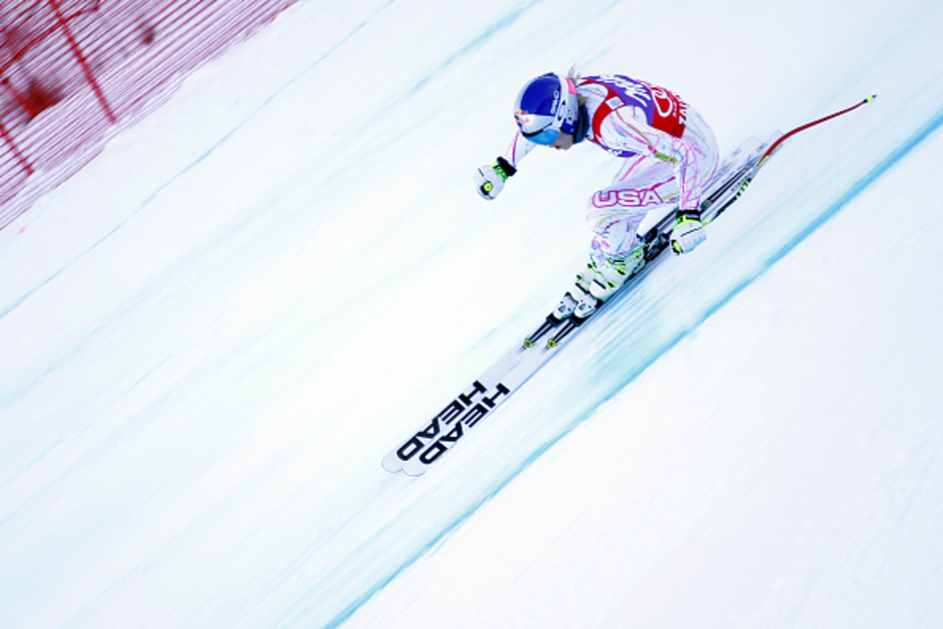 ALTENMARKT-ZAUCHENSEE, AUSTRIA - JANUARY 08: (FRANCE OUT) Lindsey Vonn of the USA competes during the Audi FIS Alpine Ski World Cup Women's Downhill Training on January 08, 2016 in Altenmarkt-Zauchensee, Austria. (Photo by Christophe Pallot/Agence Zoom/Getty Images)