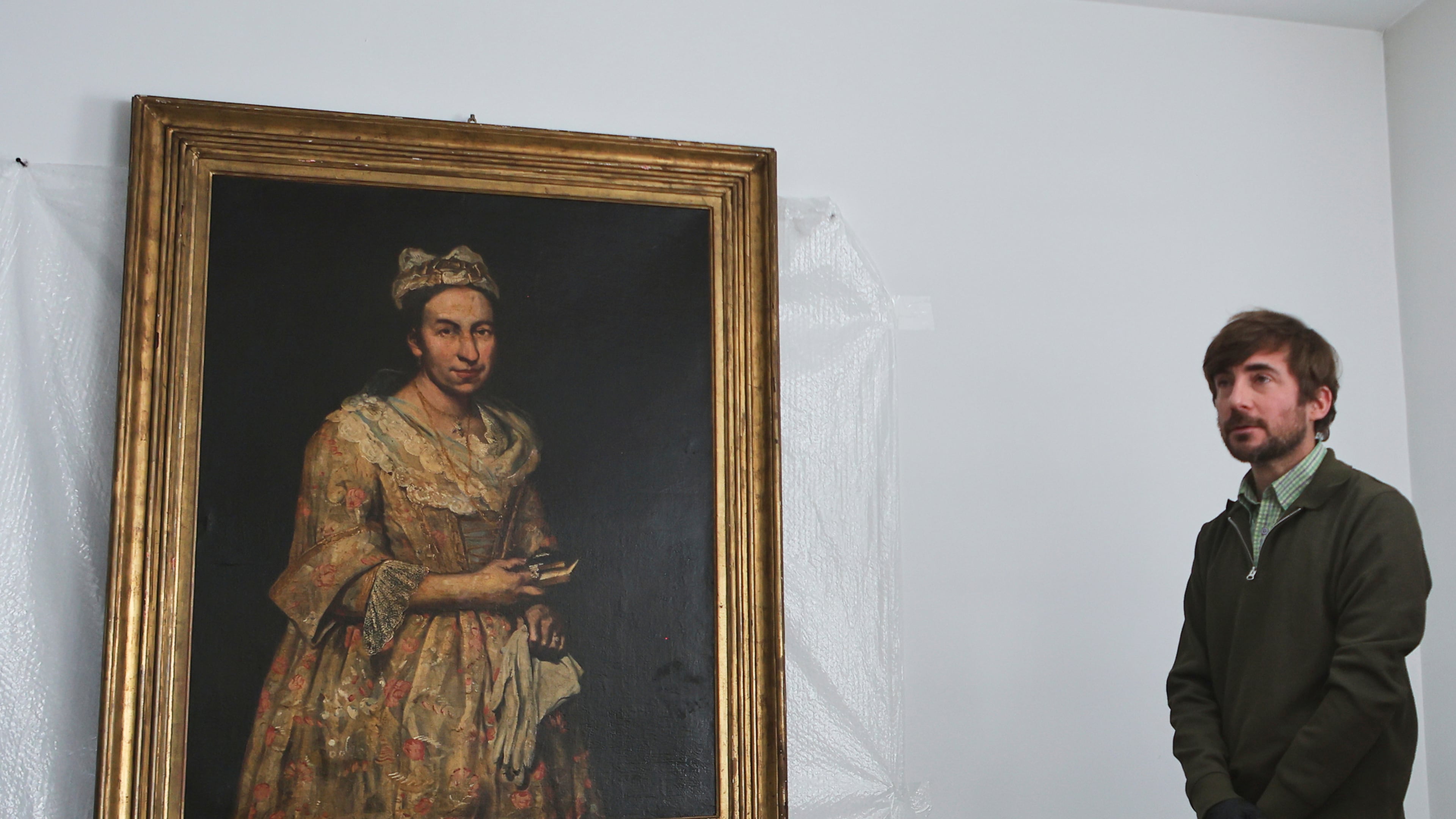 FILE - The 18th-century painting "Portrait of a Lady," allegedly stolen by a Nazi officer during World War II, is displayed during a news conference in Mar del Plata, Argentina, on Sept. 3, 2025. (AP Photo/Christian Heit, File)