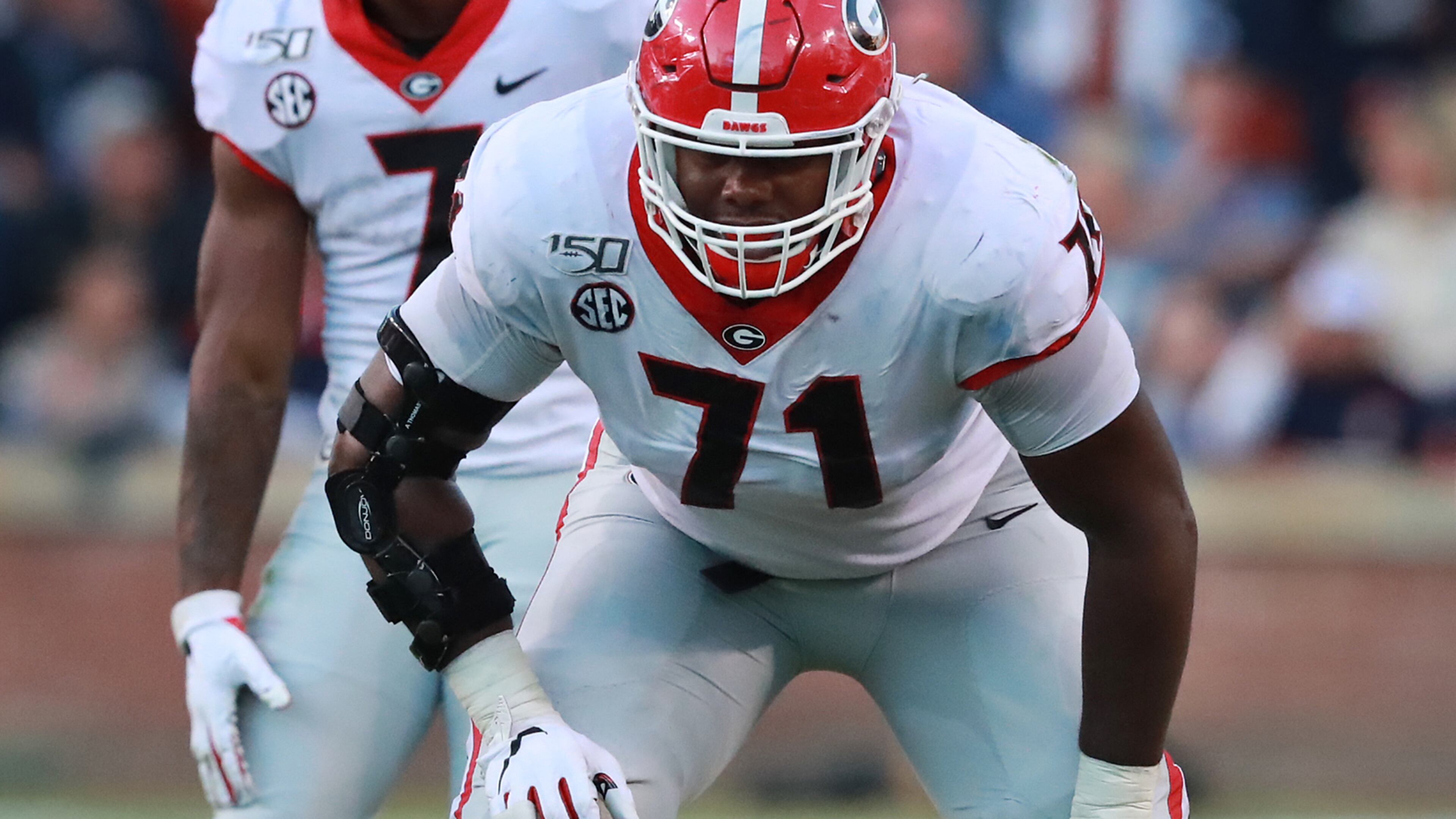 November 16, 2019 Auburn: Georgia offensive tackle Andrew Thomas lines up against Auburn in a NCAA college football game on Saturday, November 16, 2019, in Auburn. Curtis Compton/ccompton@ajc.com