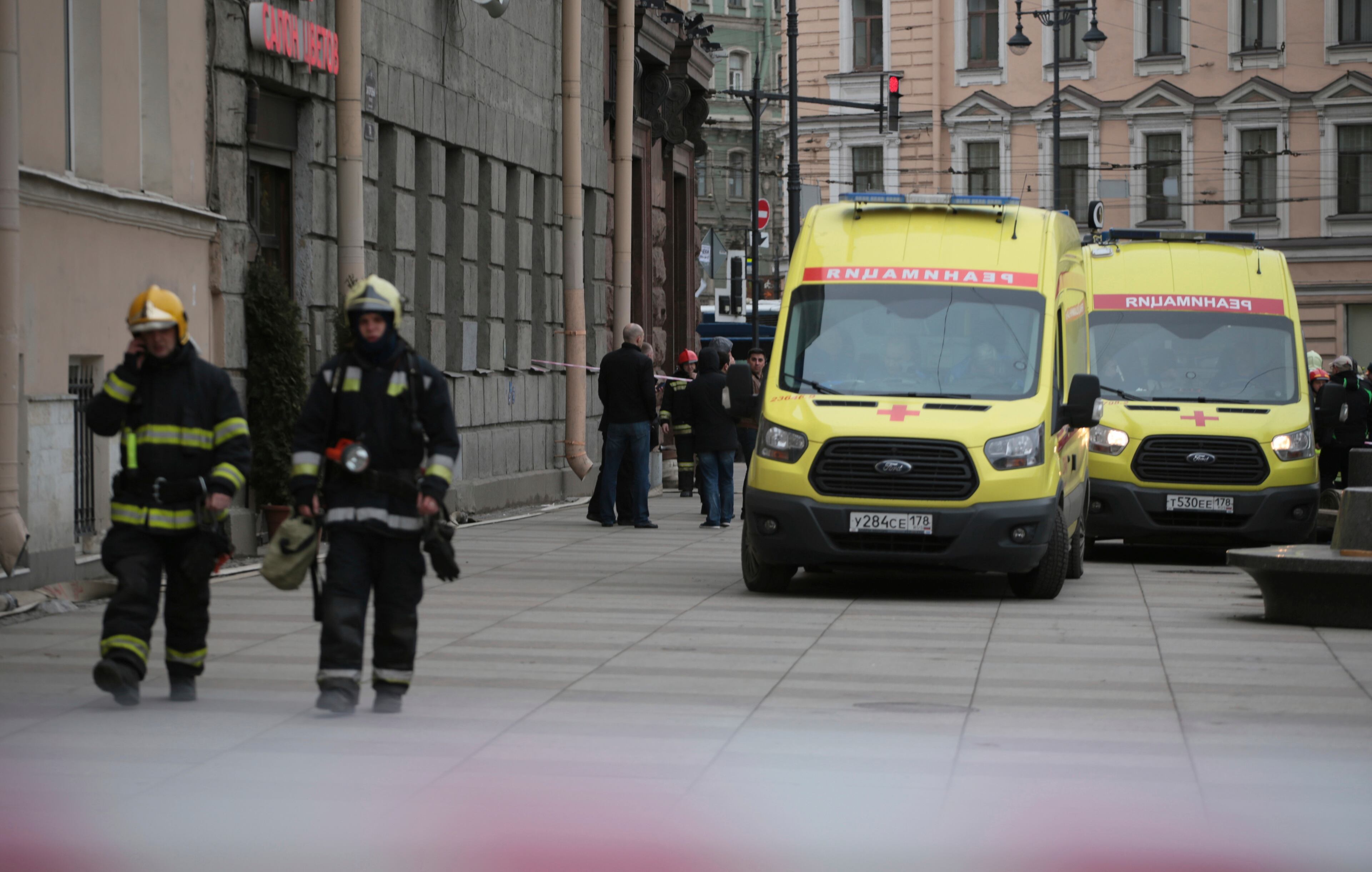 Russian emergency service patrol an area near to the Tekhnologicheskaya metro station after an explosion in St.Petersburg subway in St.Petersburg, Russia, Monday, April 3, 2017, with fatalities and many injured in the subway train blast. A spokesman for Russia's top anti-terror agency says law enforcement agents have found and defused another explosive device on St. Petersburg's subway. (AP Photo/Yevgeny Kurskov)