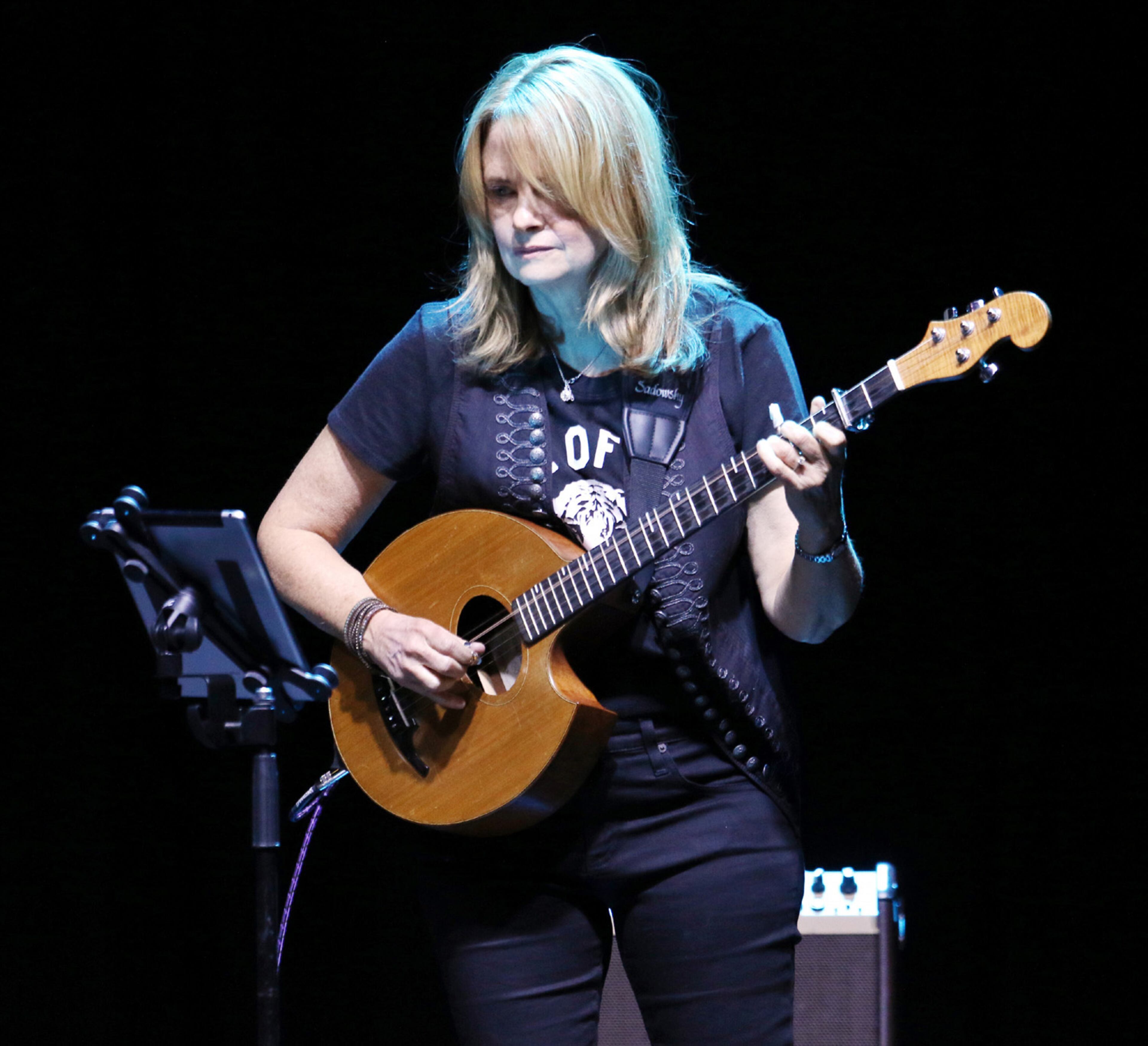 Atlanta's Indigo Girls performed on Thursday night, June 9 at Cadence Bank Amphitheatre at Chastain Park.
Robb Cohen for the Atlanta Journal-Constitution