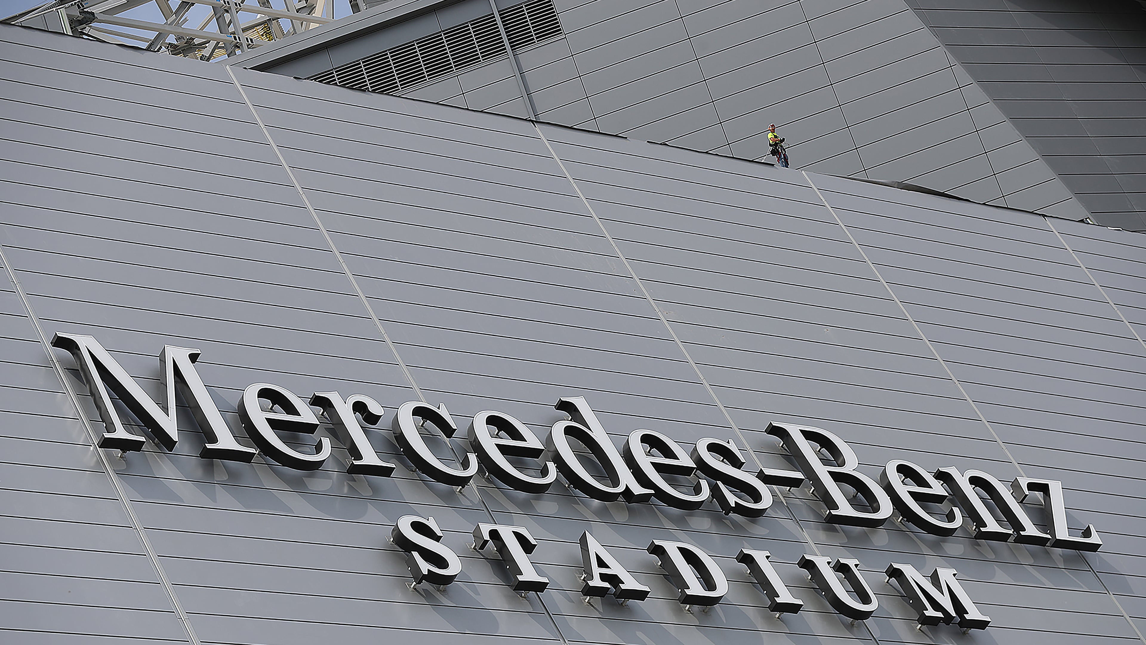 Mayor Kasim Reed on Tuesday disputed allegations he sought to kill the independence of Atlanta’s ethics board because the organization questioned Invest Atlanta’s access to “free” Mercedes-Benz Stadium tickets. CURTIS /CCOMPTON@AJC.COM