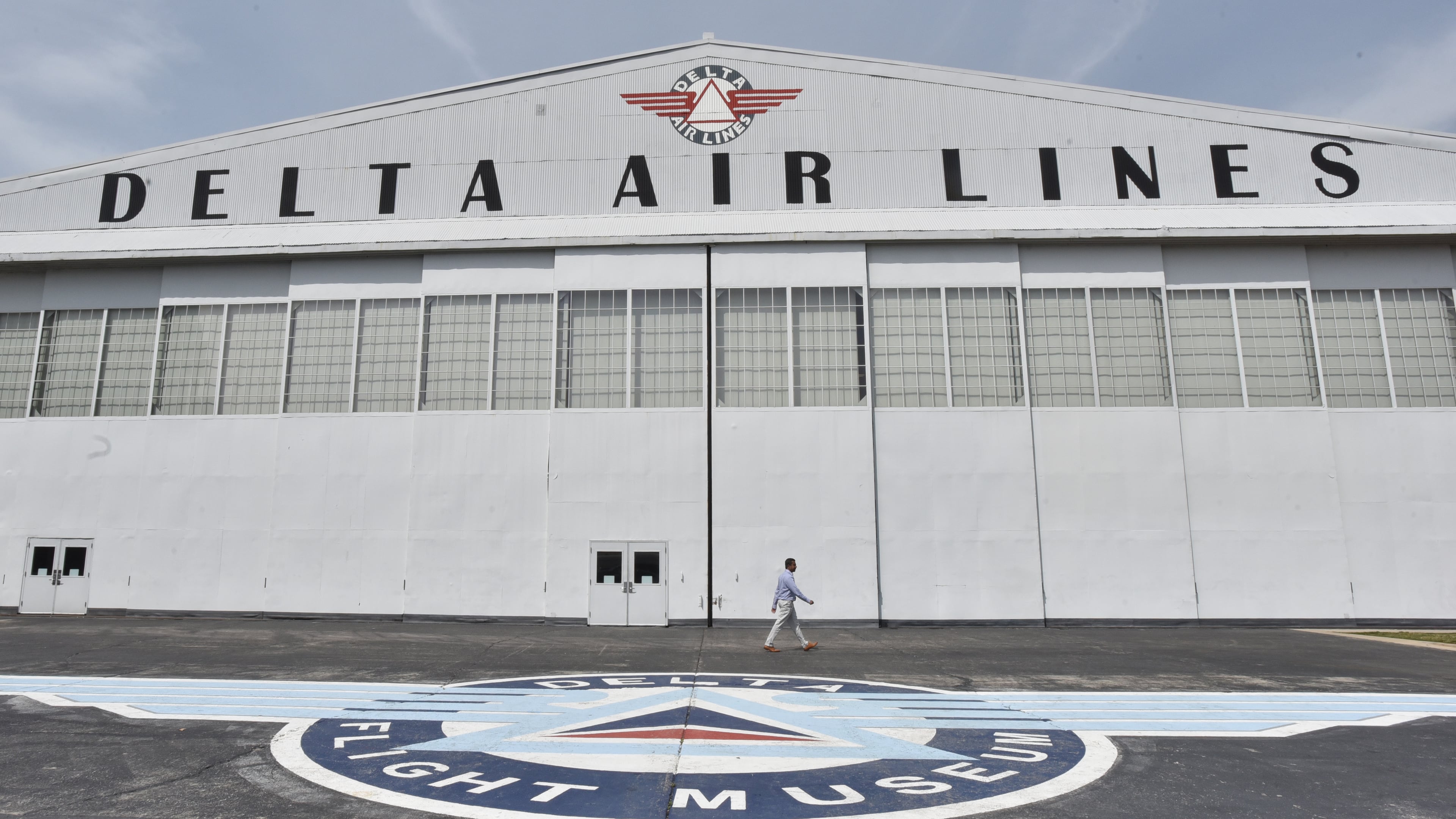 Hapeville leaders say Delta is lawfully leveraging a tax exemption to avoid paying millions in hotel-motel taxes, but it’s unfairly burdening the city’s residents as a result. (Hyosub Shin/AJC 2019)