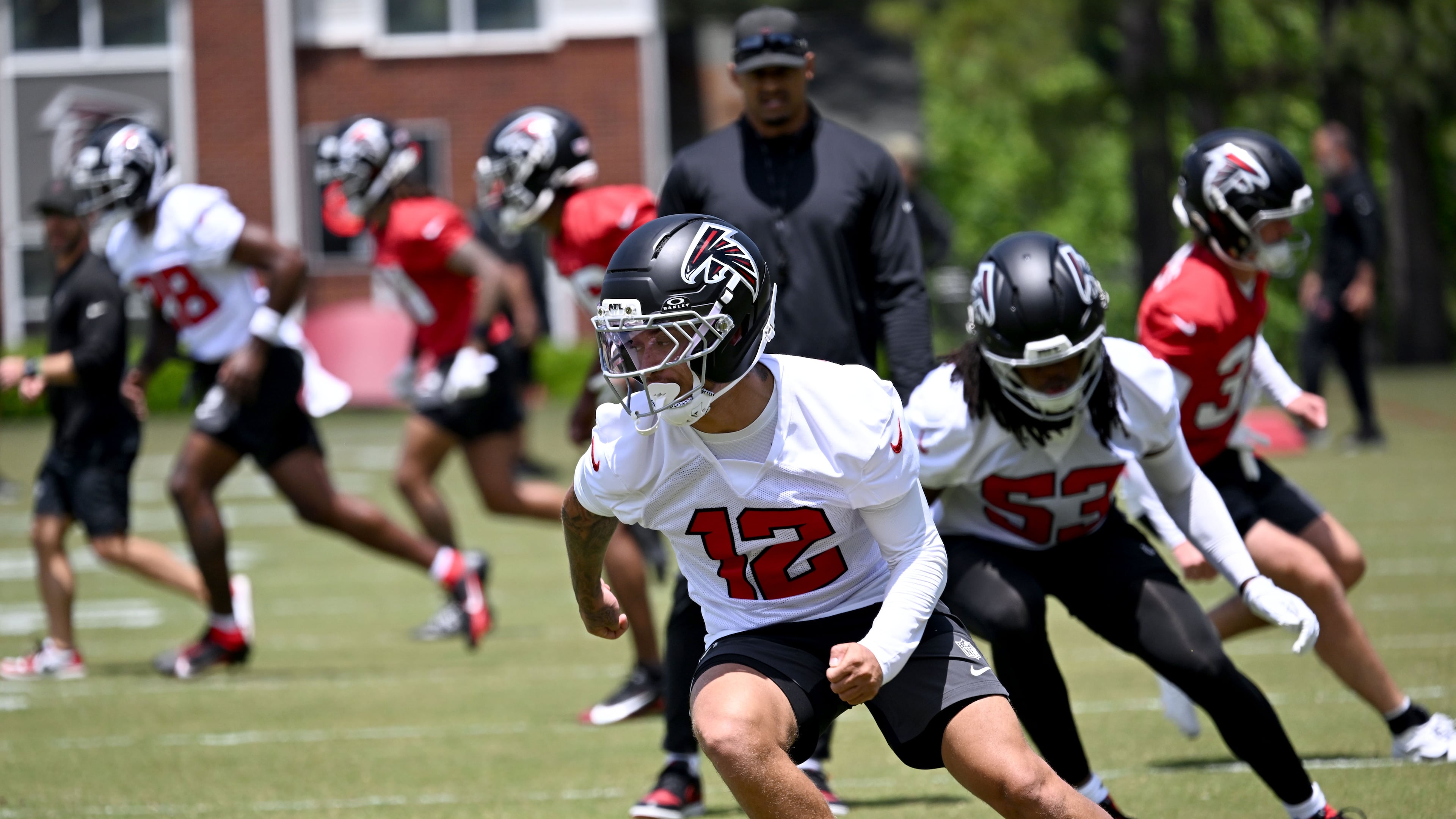Atlanta Falcons rookie cornerback Avieon Terrell warms up during the Falcons’ rookie minicamp at the team’s training facility on Friday, May 8, 2026, in Flowery Branch, Ga. (Hyosub Shin/AJC)