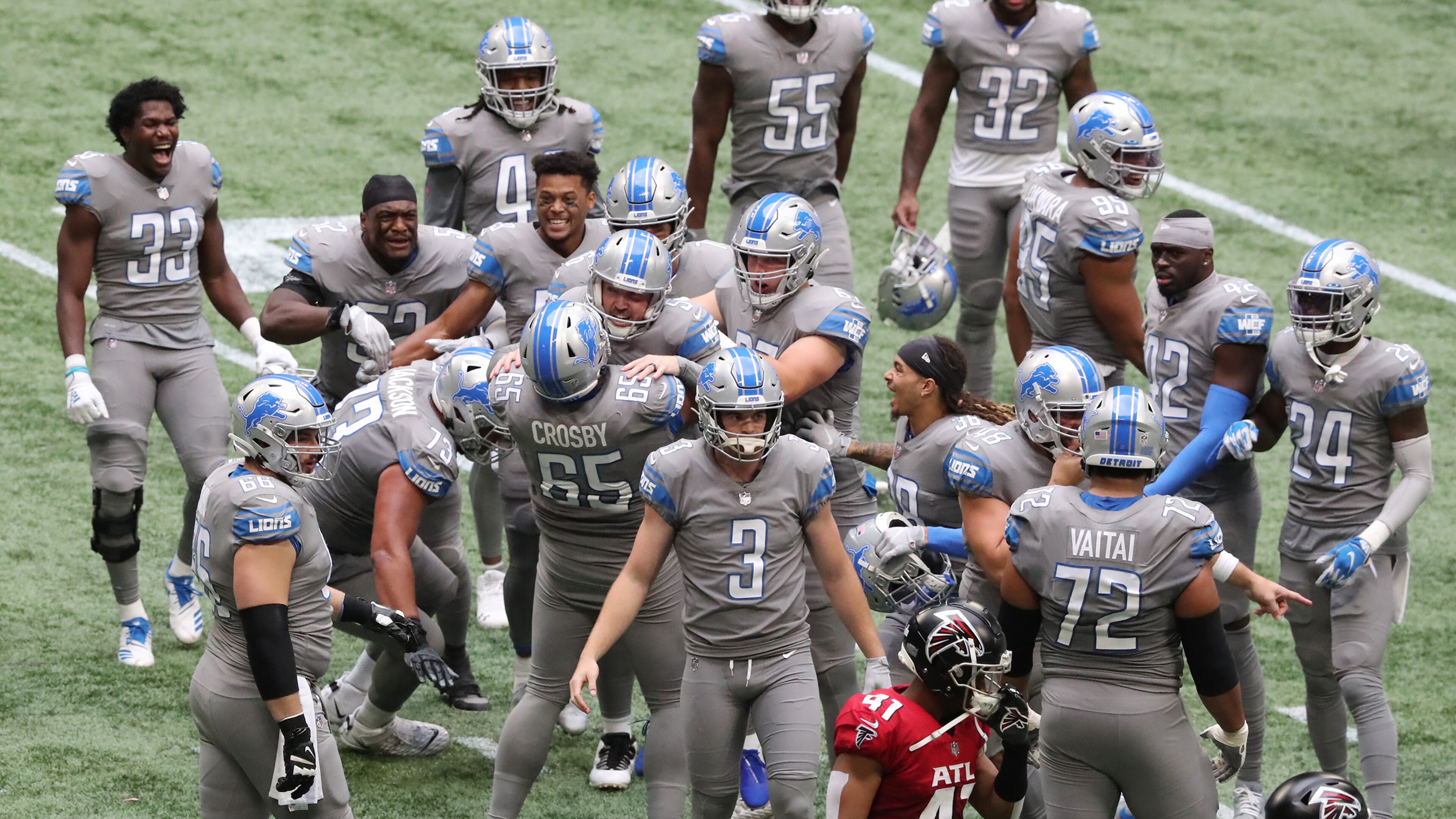 The Detroit Lions celebrate 23-22 comeback win over the Atlanta Falcons Sunday, Oct. 25, 2020, at Mercedes-Benz Stadium in Atlanta. (Curtis Compton / Curtis.Compton@ajc.com)