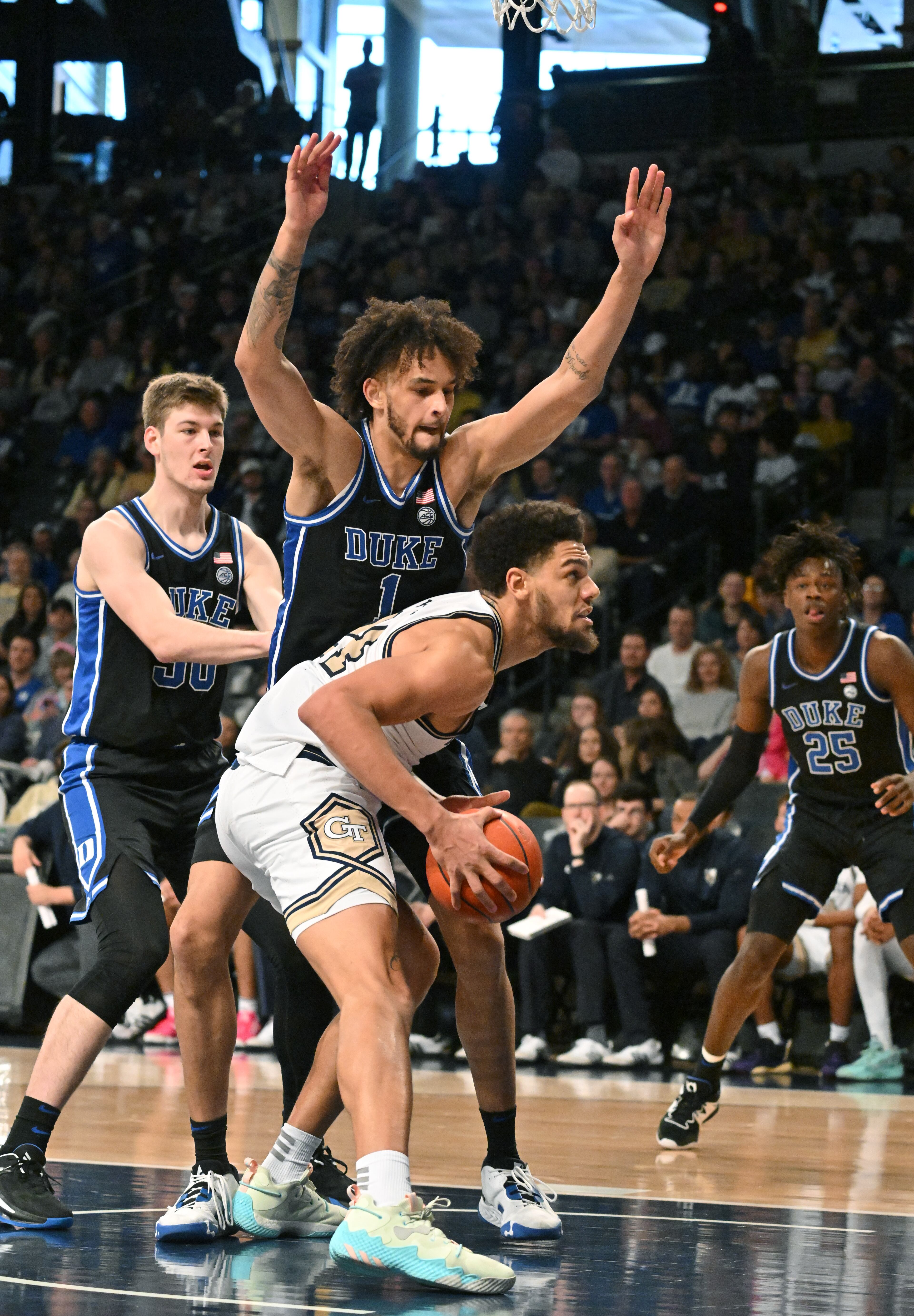 Georgia Tech's center Rodney Howard (24) prepares to shoot against Duke’s center Dereck Lively II (1) during the second half at Georgia Tech’s McCamish Pavilion, Saturday, Jan. 28, 2023, in Atlanta. Duke won 86-43 over Georgia Tech. (Hyosub Shin / Hyosub.Shin@ajc.com)