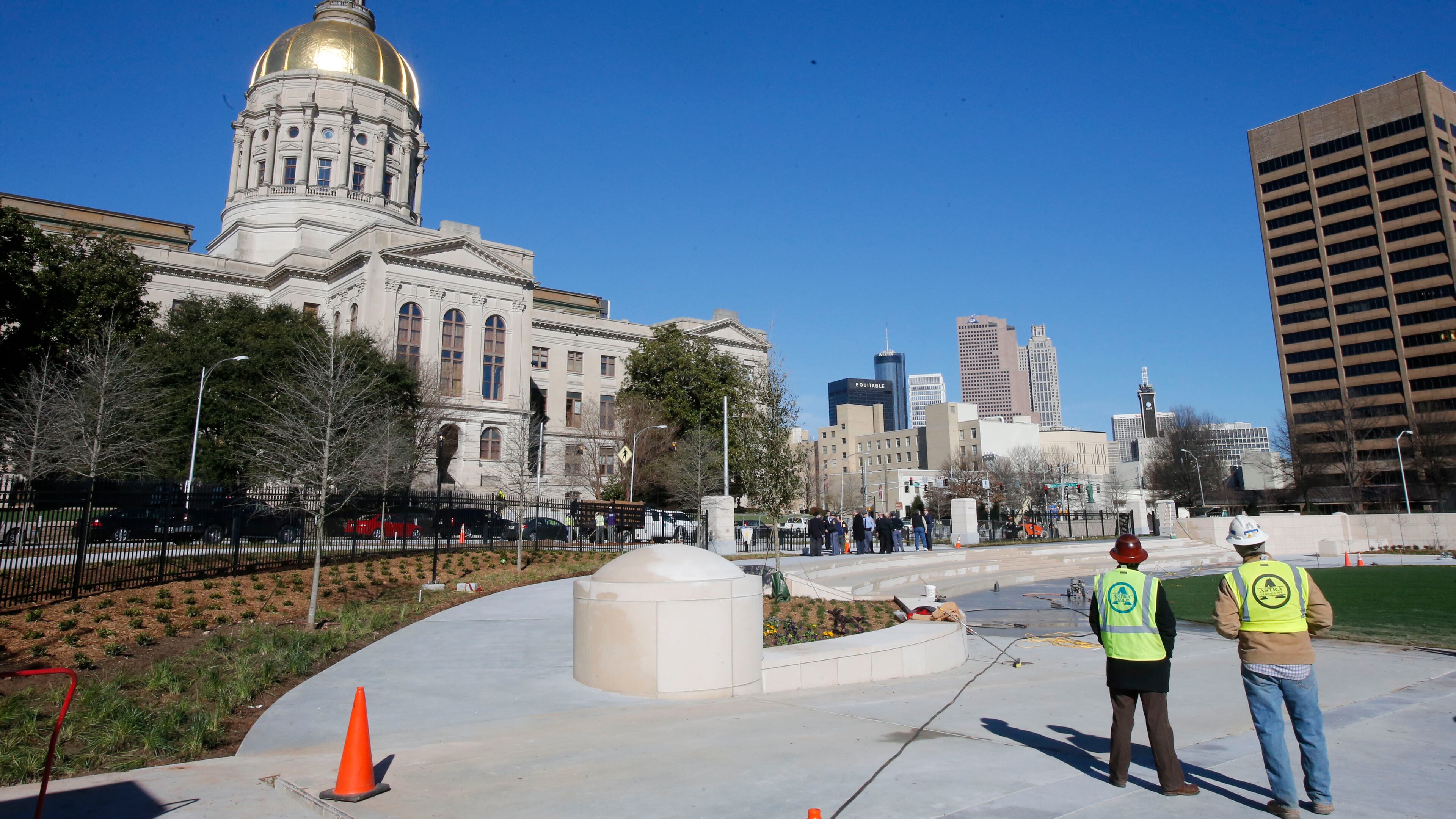 The Georgia Capitol and Liberty Plaza as they appeared on Jan. 6. (BOB ANDRES / BANDRES@AJC.COM)