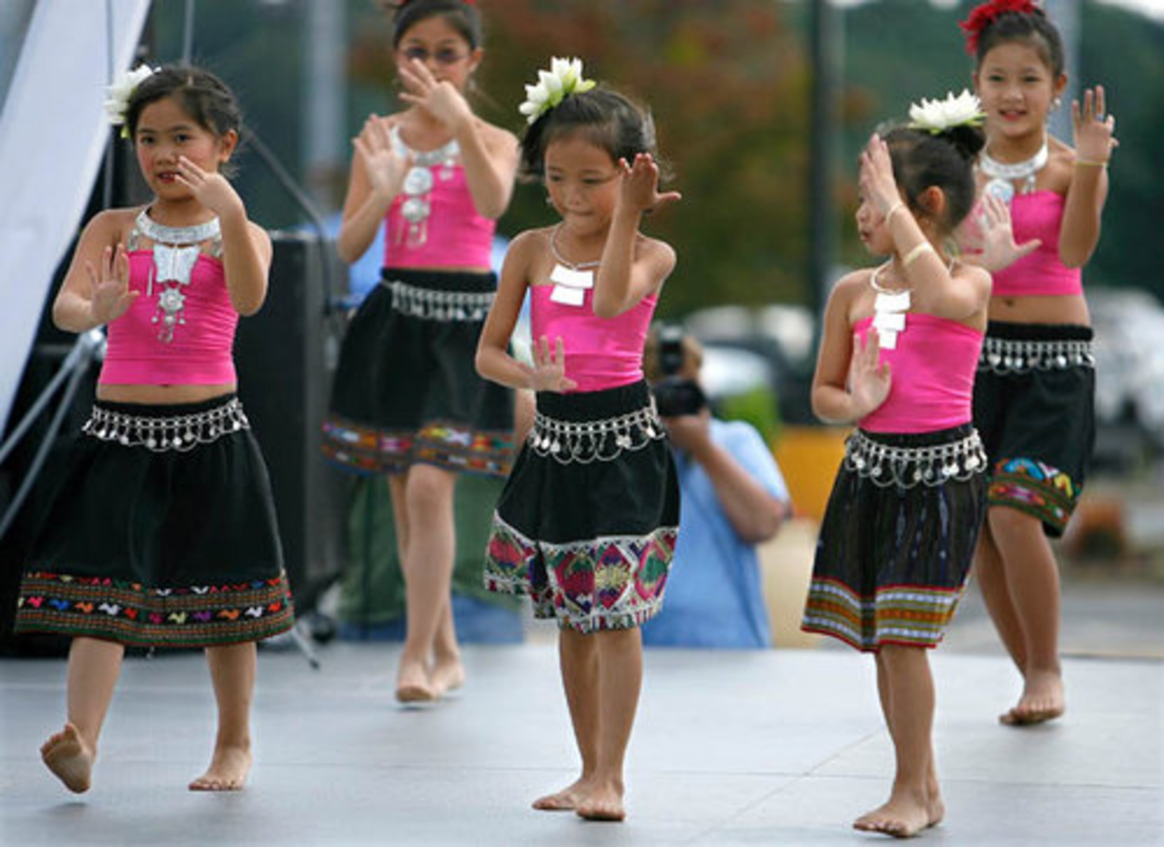 The LAS Natasinh Dance Group performe the Golden Lotus Flower dance.