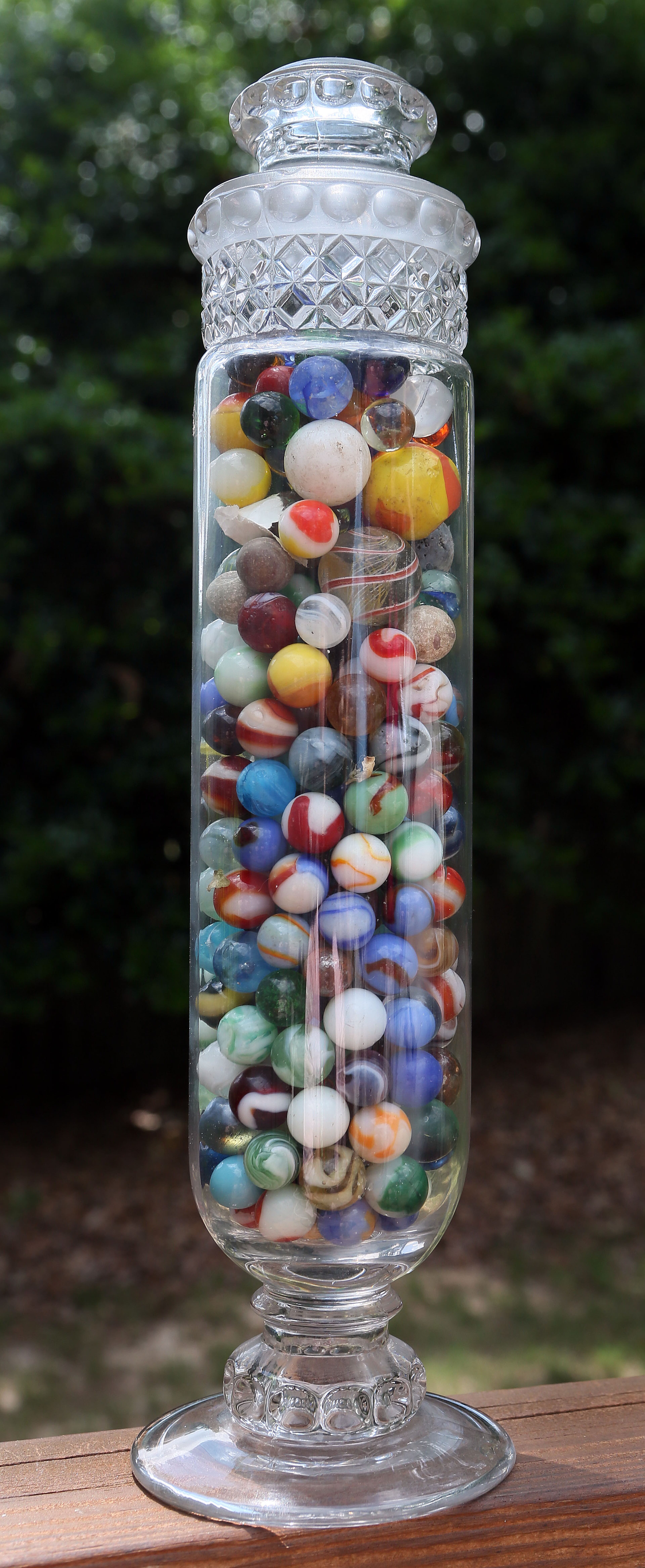 An 1890's era Apothecary jar.