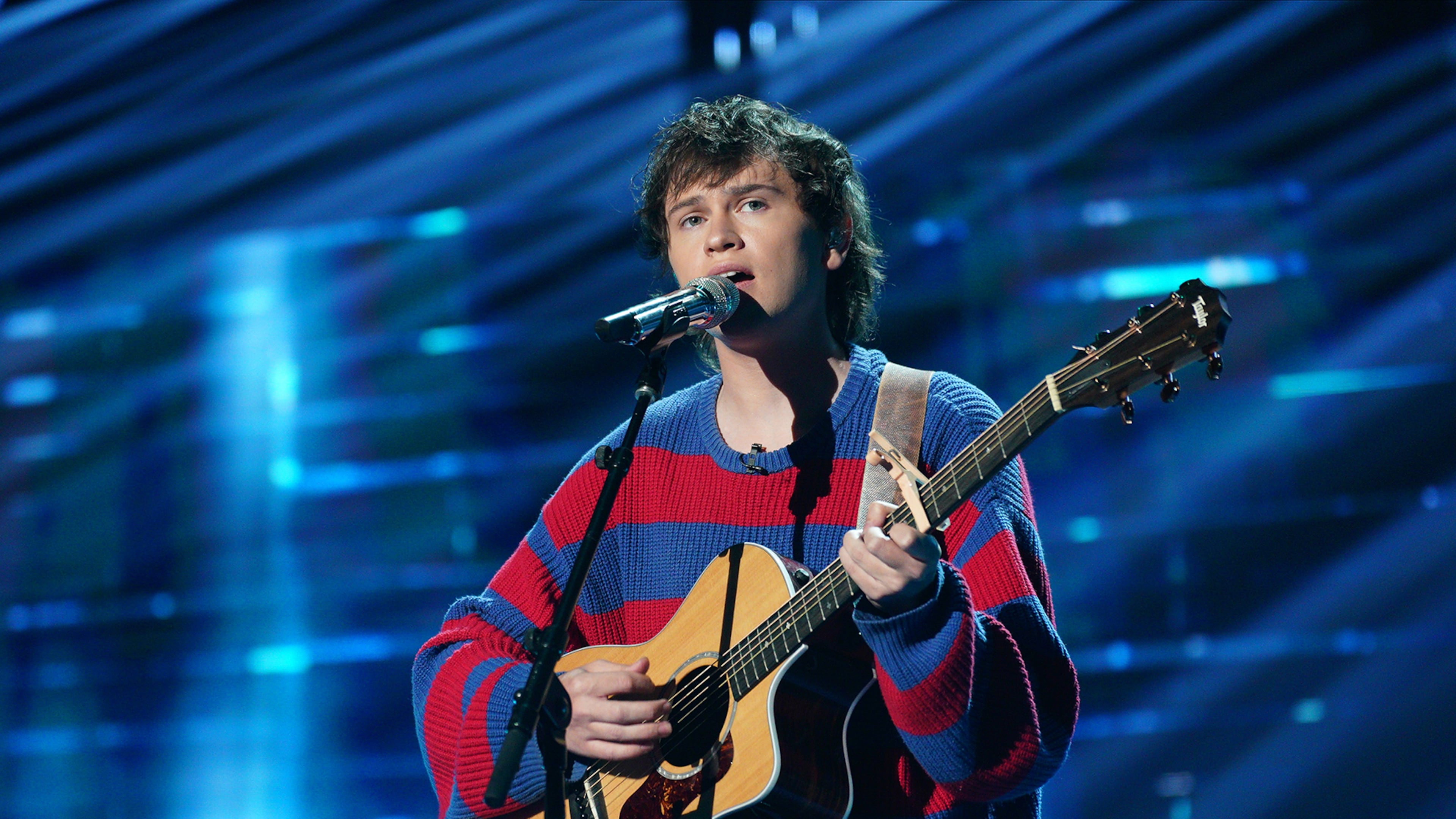 Fritz Hager performs as the competition heats up when the top 24 “American Idol” hopefuls return to Hollywood for a shocking night of reveals. Last week’s votes are in and season 20’s Top 20, hand-picked by America, will be revealed. (ABC/Christopher Willard)