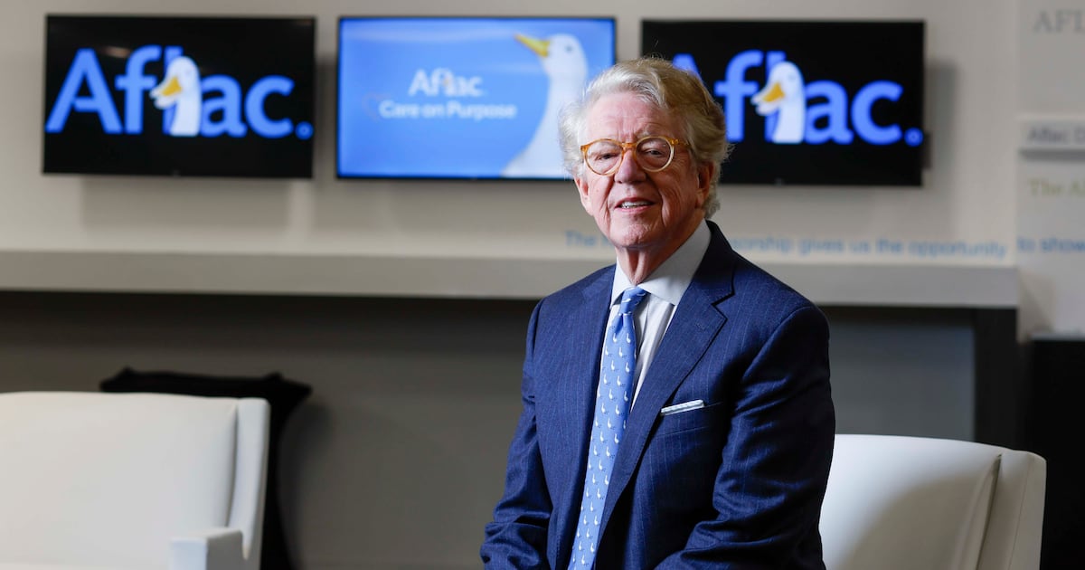 Meet Dan Amos, whose 35 years as Aflac CEO is a Wall Street outlier