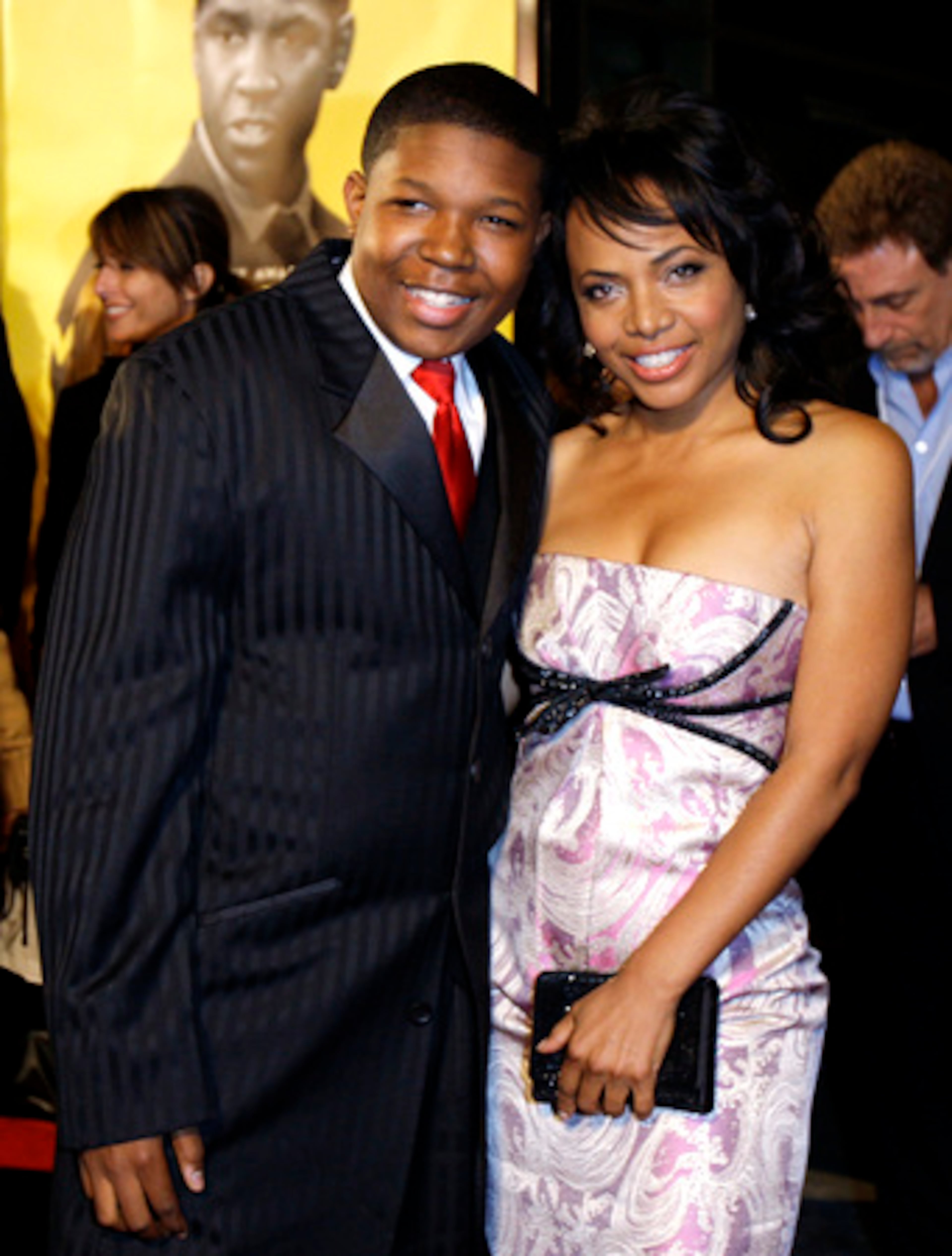 Denzel Whitaker and Gina Ravera arrive. Whitaker lists one of his biggest influences as Denzel Washington, so working on a film with the Oscar winner must have been a dream come true.