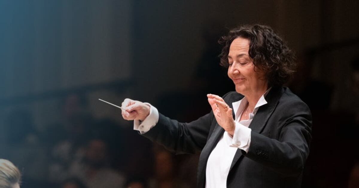 Nathalie Stutzmann to serve 3 more years as ASO’s music director Nathalie Stutzmann to serve 3 more years as ASO’s music director