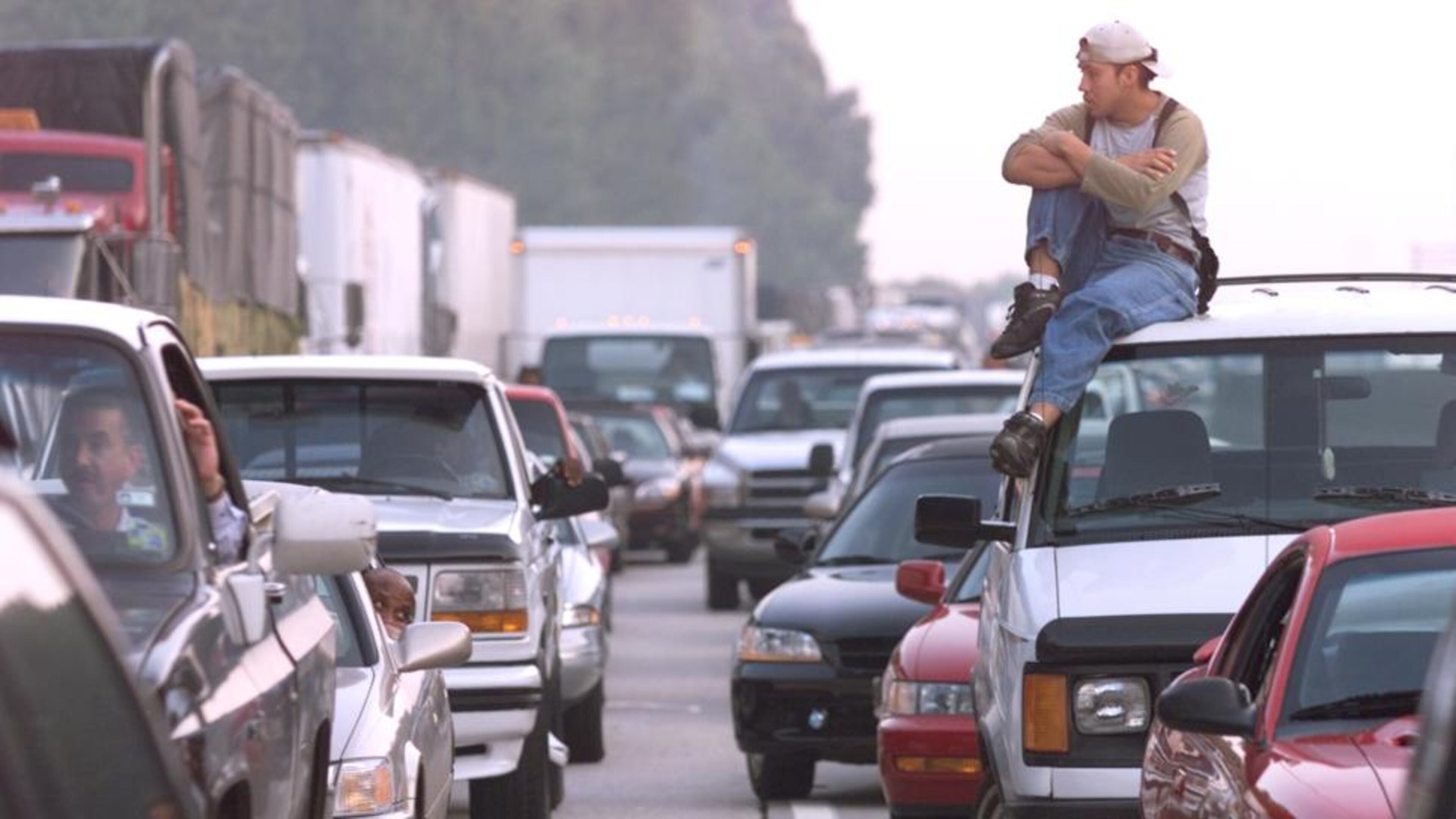 The Waze app can help motorists avoid congestion, Johns Creek says as it encourages more drivers to use the app. JOHN SPINK / AJC FILE