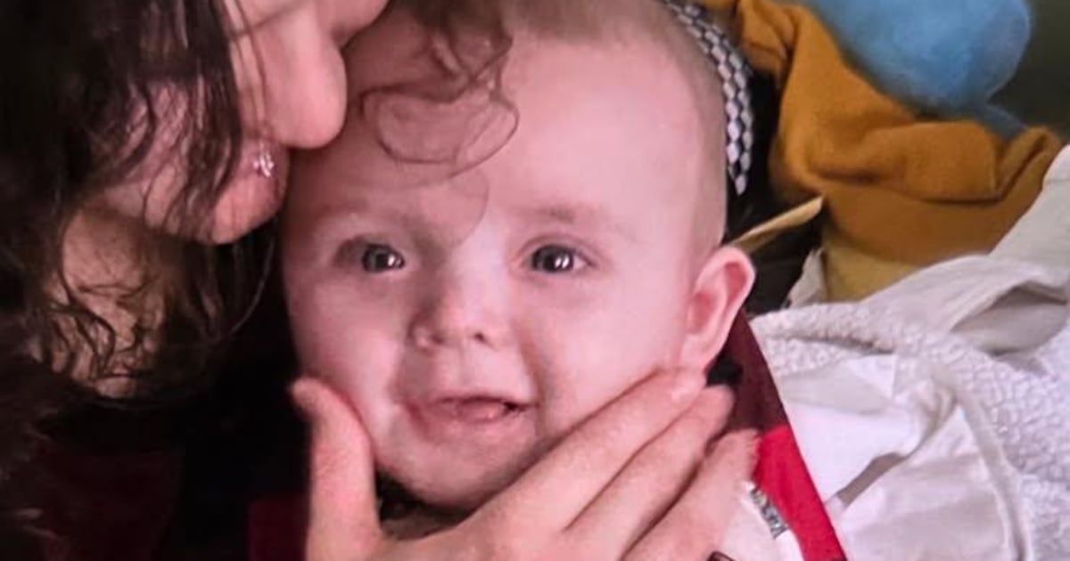 Baby wieder mit Mutter vereint, nachdem Vater Kind aus Hotel in Rom ...