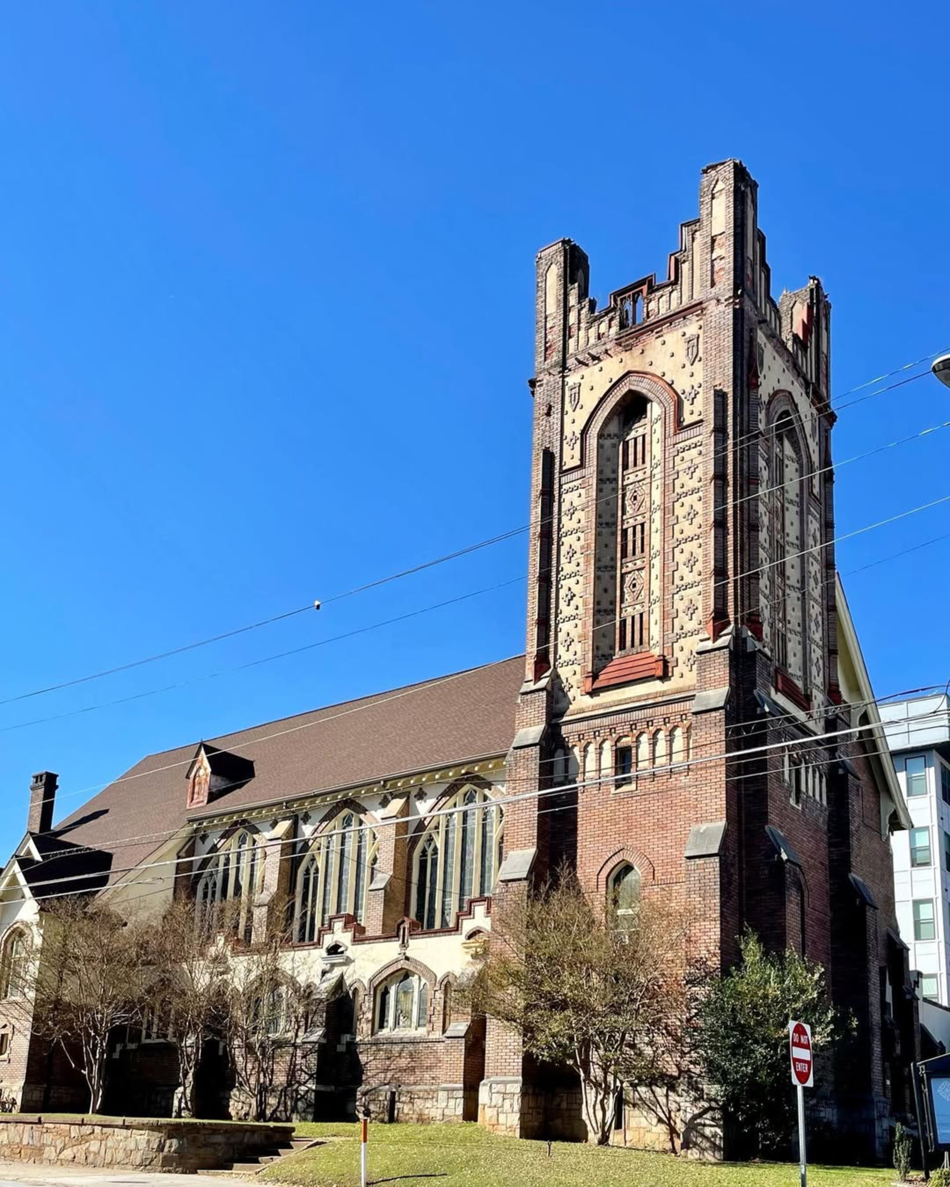 The Abbey restaurant was located in a former church on Atlanta’s Ponce de Leon Avenue. (Courtesy of Archive Atlanta)