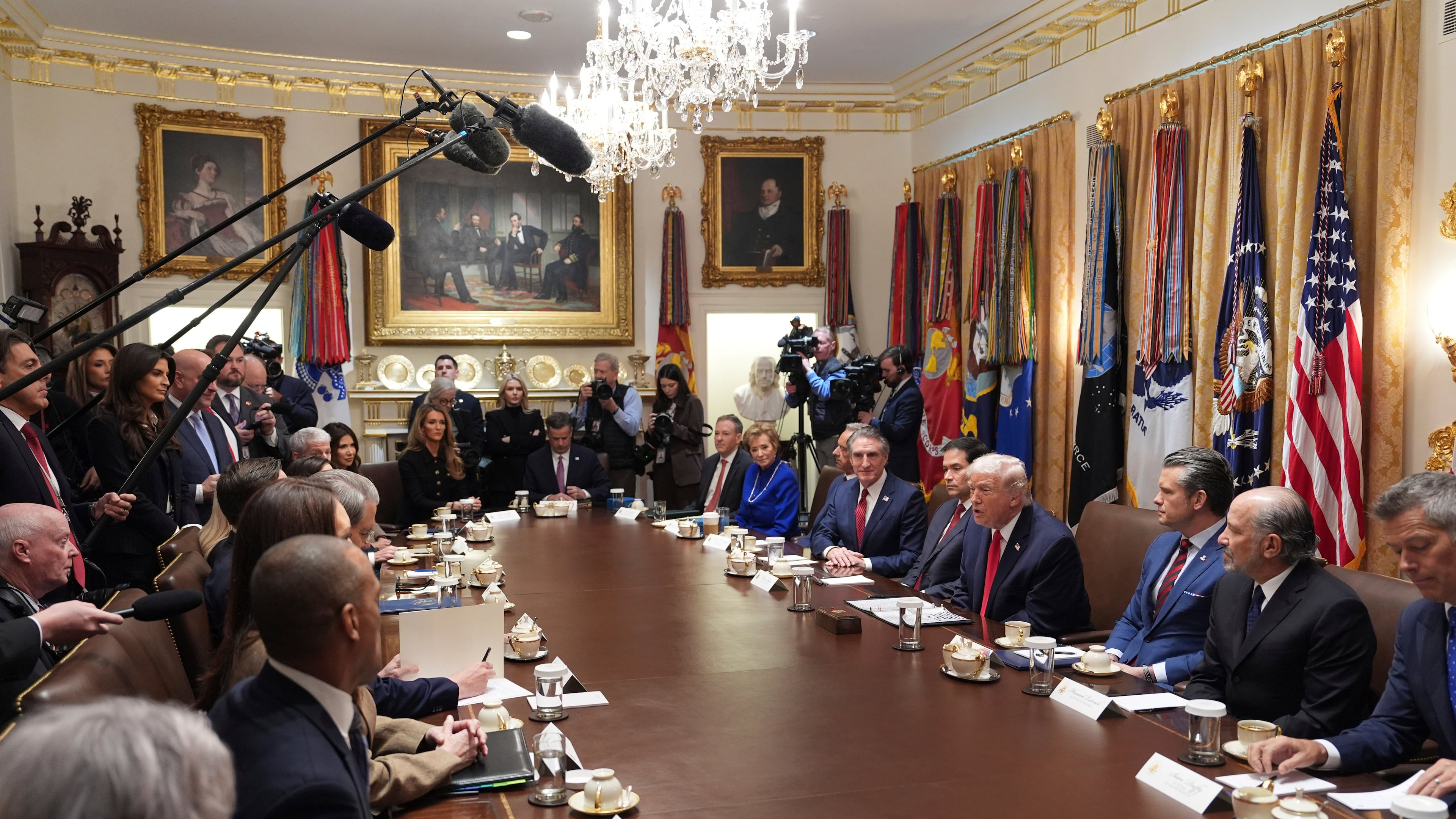 President Donald Trump speaks during a cabinet meeting at the White House, Thursday, Jan. 29, 2026, in Washington. (AP Photo/Evan Vucci)