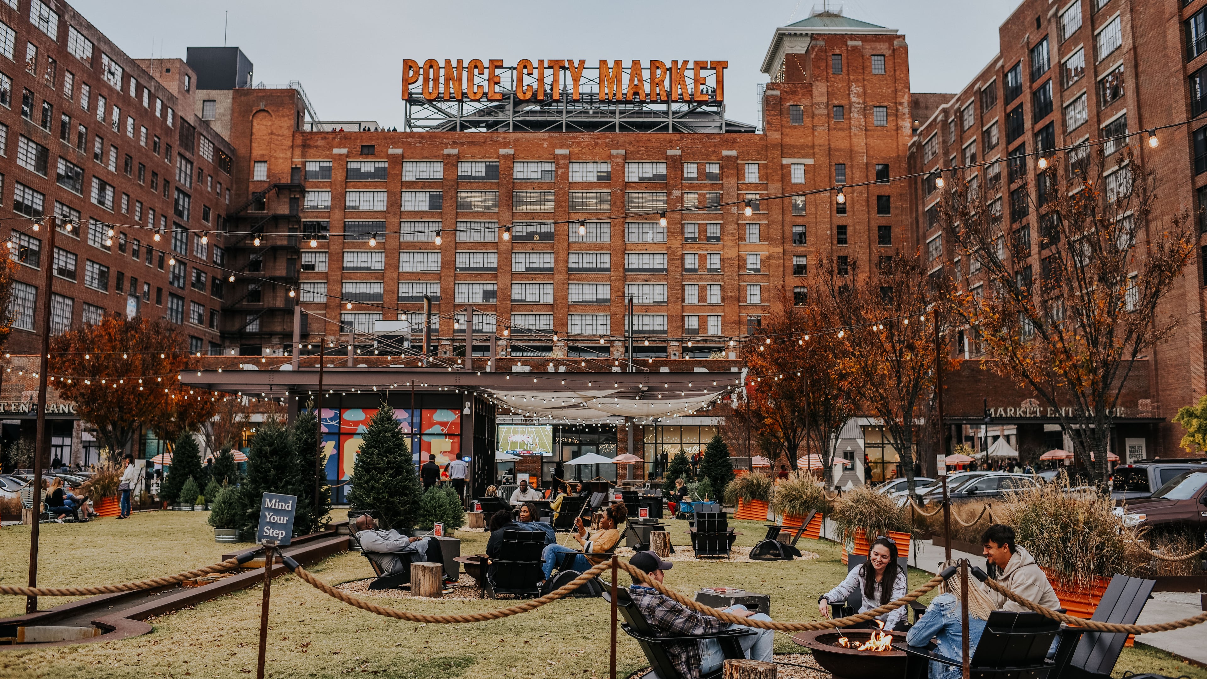 Get warm and cozy with your nearest and dearest outside on The Yard this holiday season with fireside pods.