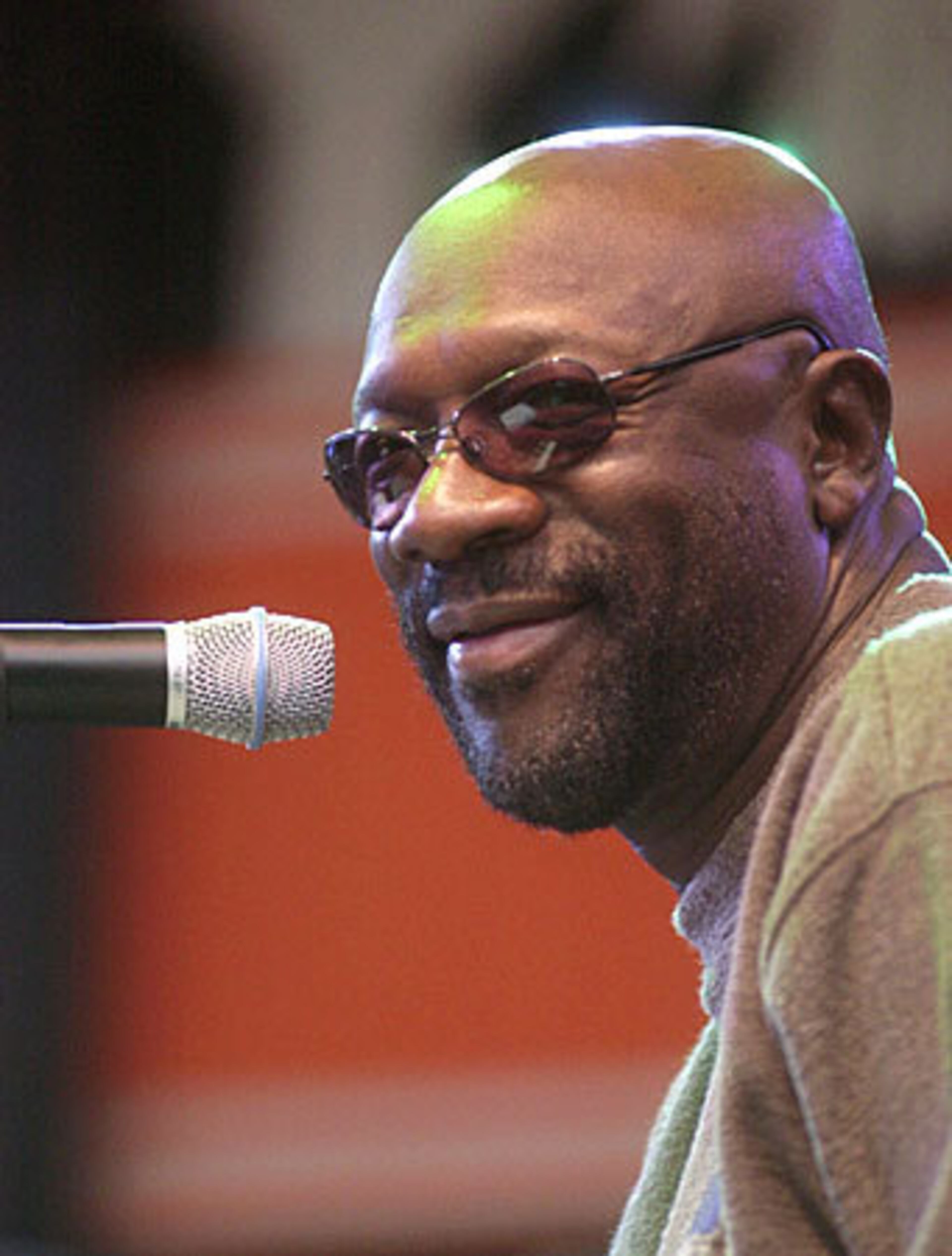 Hayes reacts to the crowd at World of Music and Dance, a three-day festival of music, arts and dance in Redmond, Wash., in July 2001.