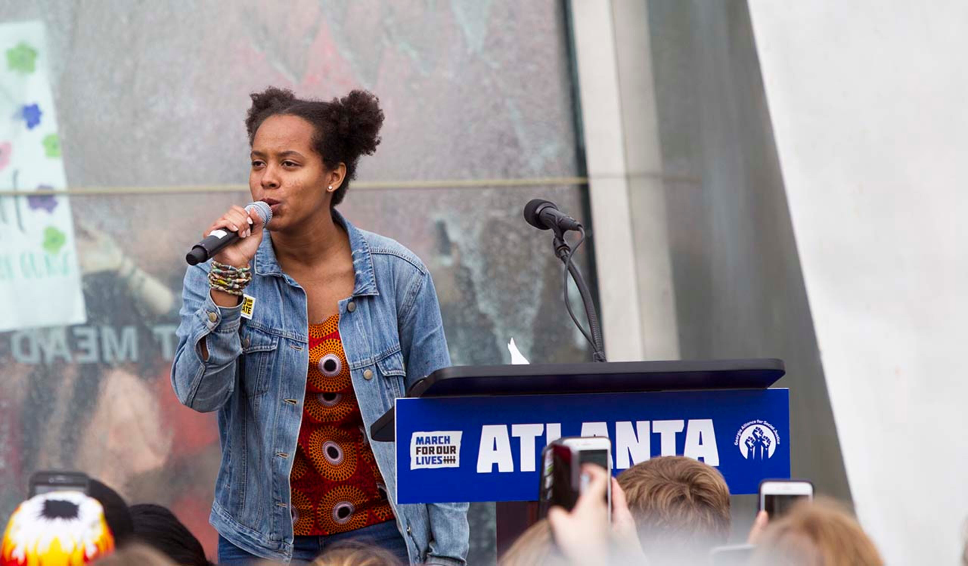 Nanseera Wolff sings a song during the March for our Lives event in Atlanta, Georgia, on Saturday, March 24, 2018. (REANN HUBER/REANN.HUBER@AJC.COM)