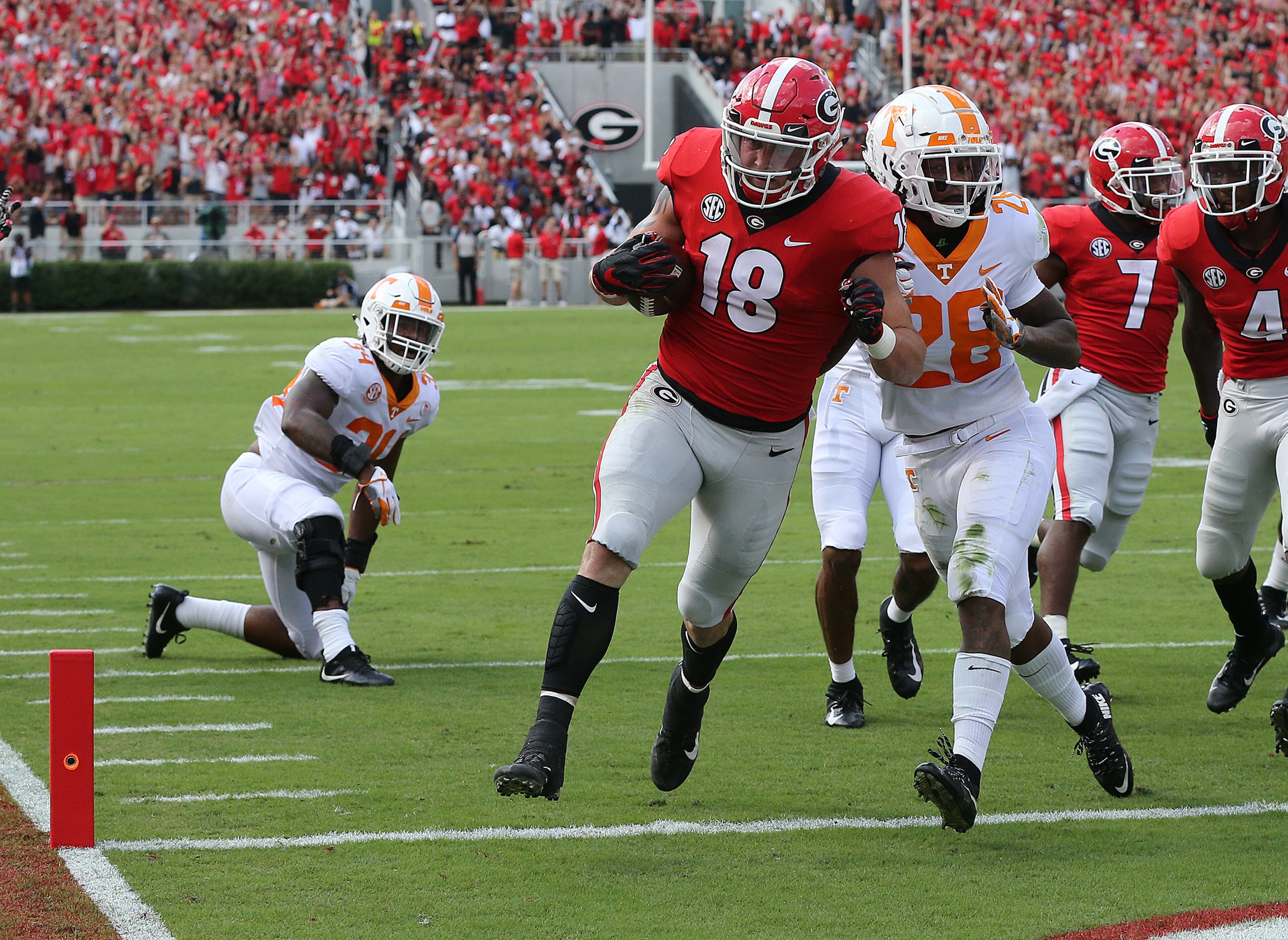 Georgia tight end Isaac Nauta recovers a Jake Fromm fumble and takes it to the house for a touchdown against Tennessee for a 7-0 lead during the first quarter in a NCAA college football game on Saturday, Sept 29, 2018, in Athens. Curtis Compton/ccompton@ajc.com