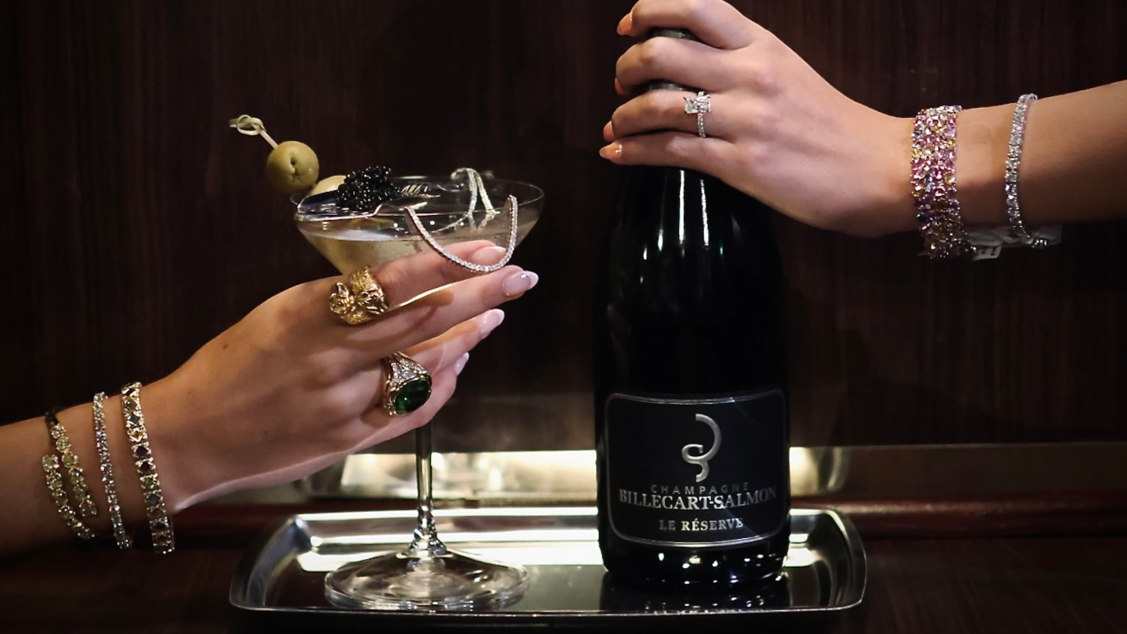 The roaring jewel martini at Roaring Social, which has locations in Alpharetta and Decatur, costs $10,000 and includes a 5-carat, natural diamond tennis necklace from Solomon Brothers Jewelers. (Courtesy of Solomon Brothers & Roaring Social)
