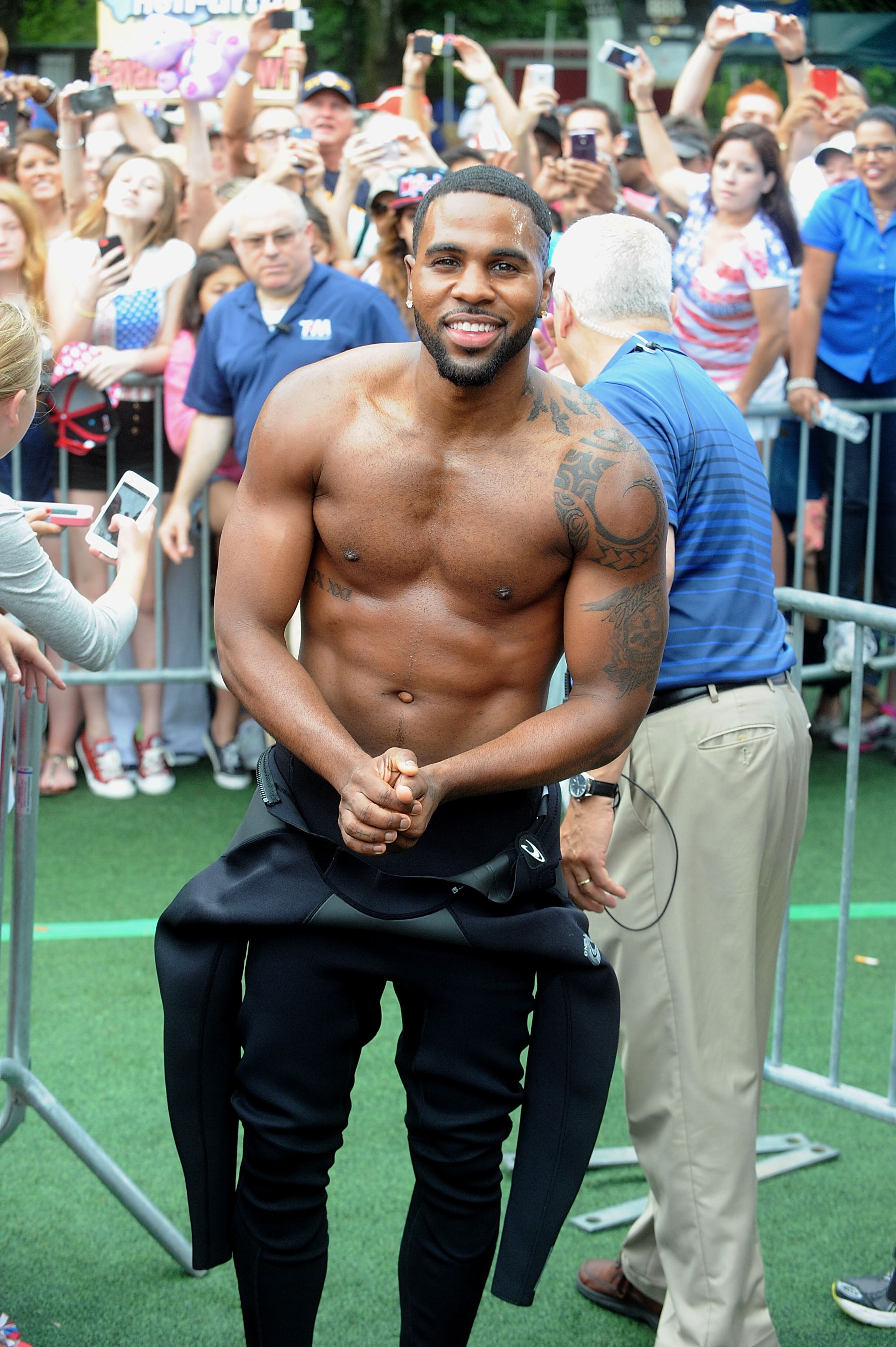 NEW YORK, NY - JULY 04: Singer Jason Derulo performs On ABC's "Good Morning America" at Rumsey Playfield, Central Park on July 4, 2014 in New York City. (Photo by Brad Barket/Getty Images)
