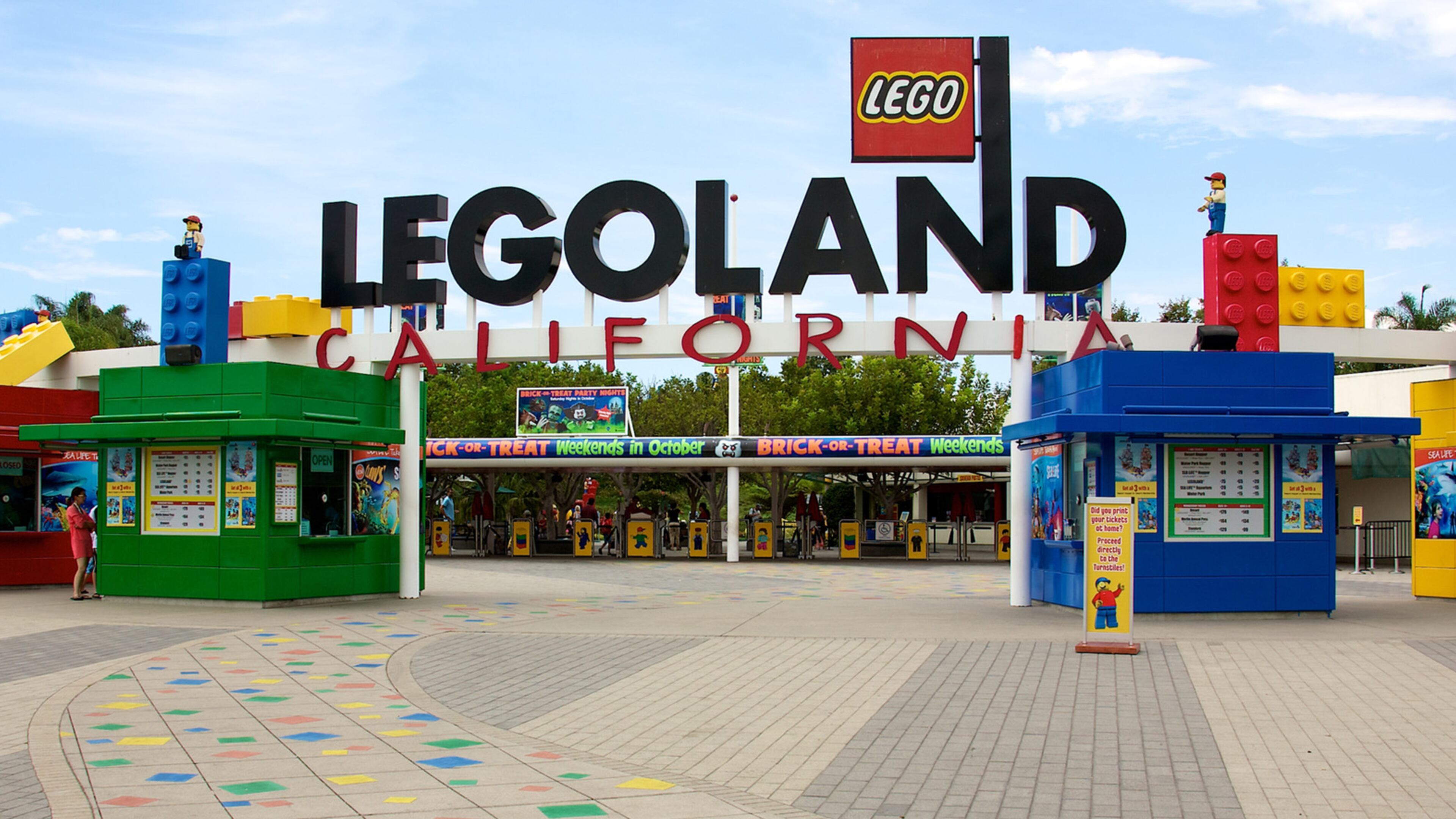 If you buy three annual passes to Legoland in Carlsbad, you can get a fourth pass free. The passes are also good for admission to attractions around the country. (Dreamstime)