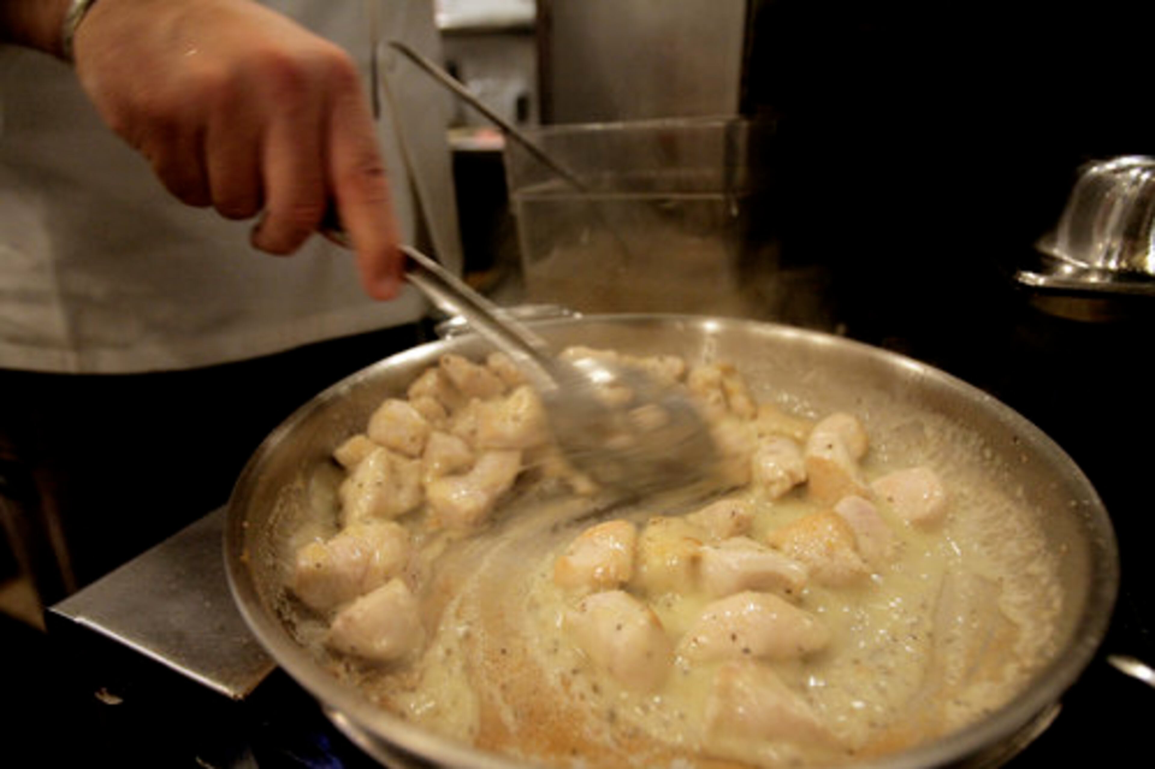 Now it's looking more like stew, with the addition of the butter and flour. Soon it's ready for the turkey stock. The kitchen is full of great aromas. 1:05:19 PM