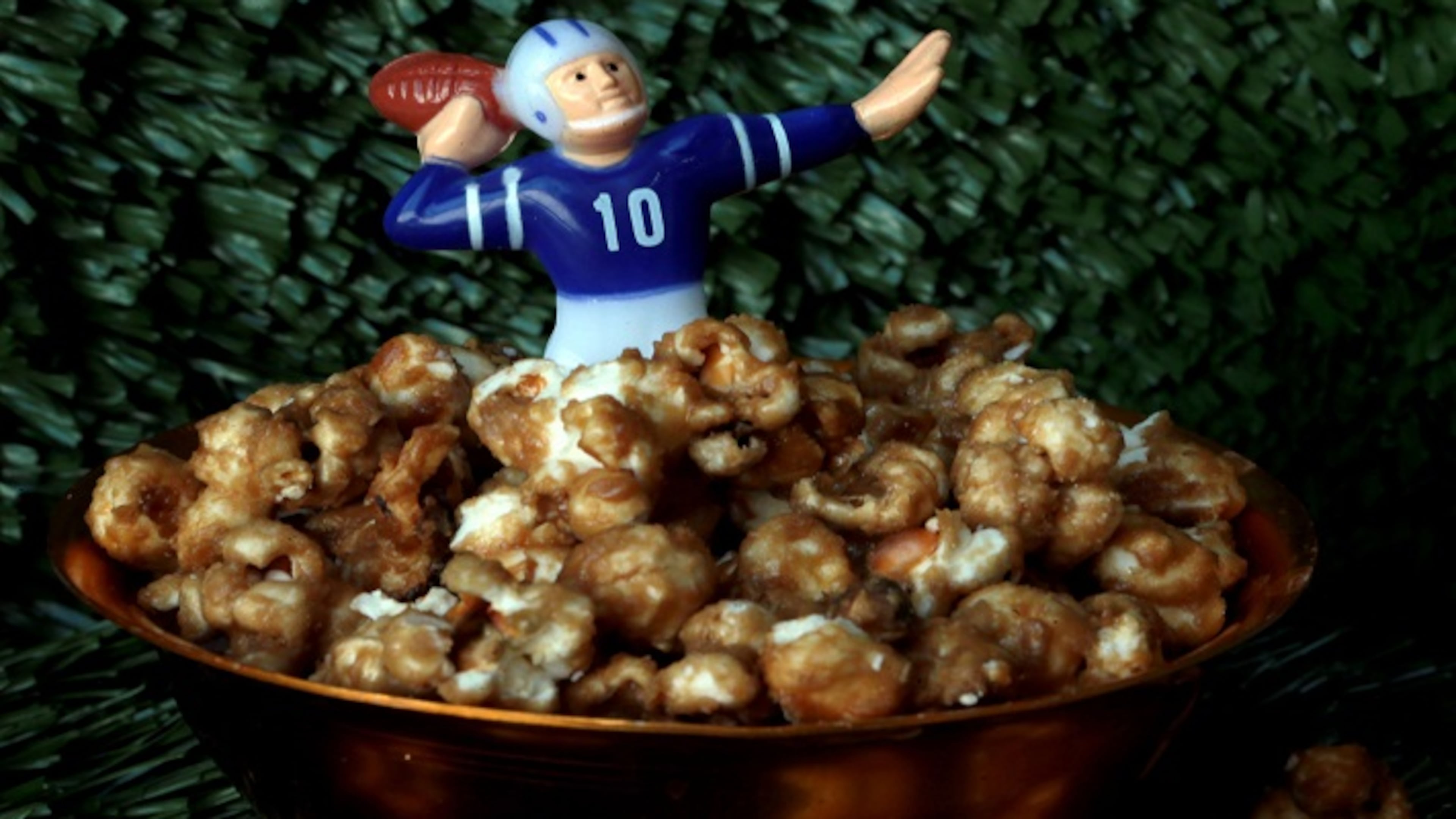 Baked Caramel Popcorn. (Laurie Skrivan/St. Louis Post-Dispatch/TNS)