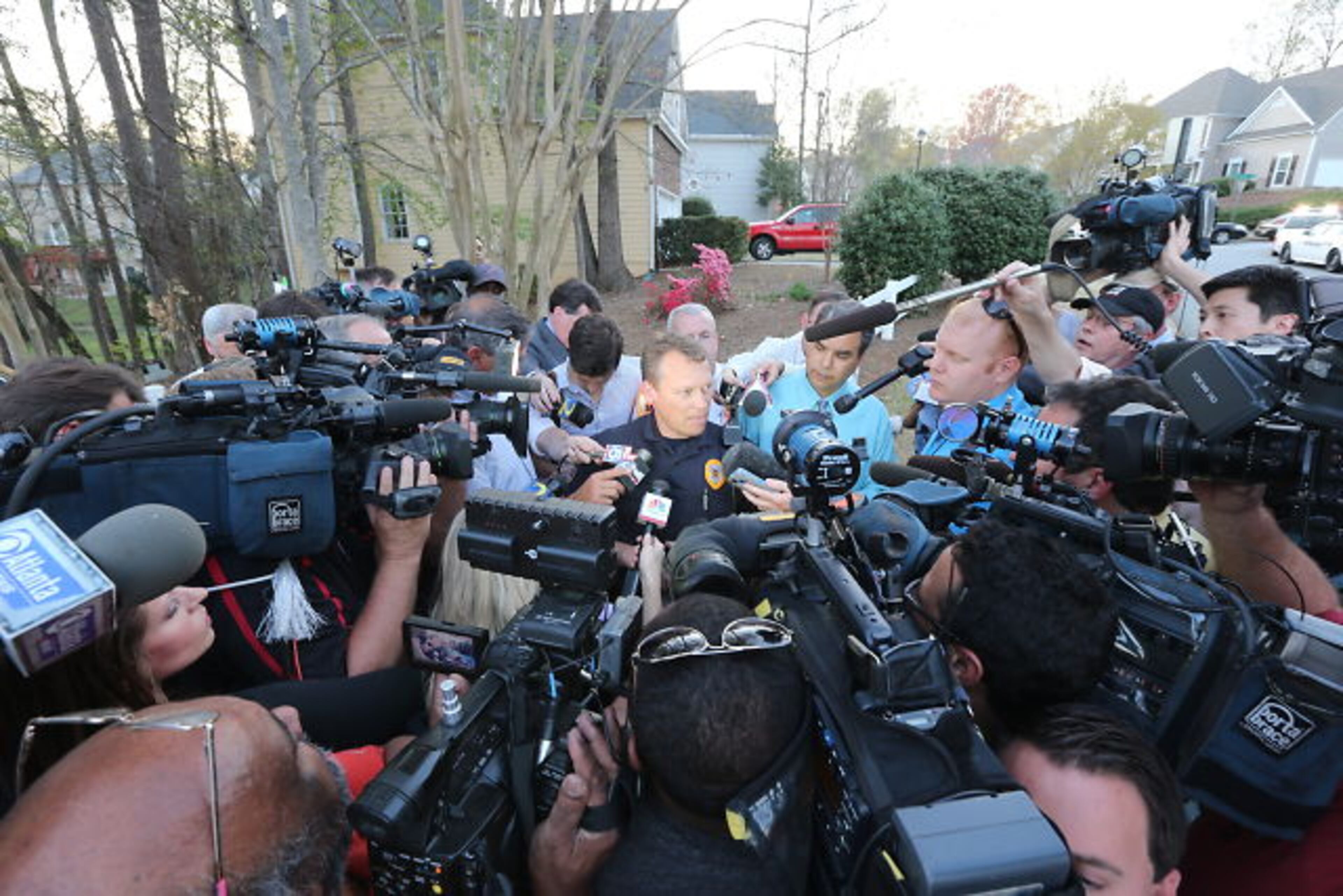 The standoff ended, Gwinnett Police spokesman Ed Ritter said, when officers entered the home and "gunfire was exchanged." (BEN GRAY / BGRAY@AJC.COM)