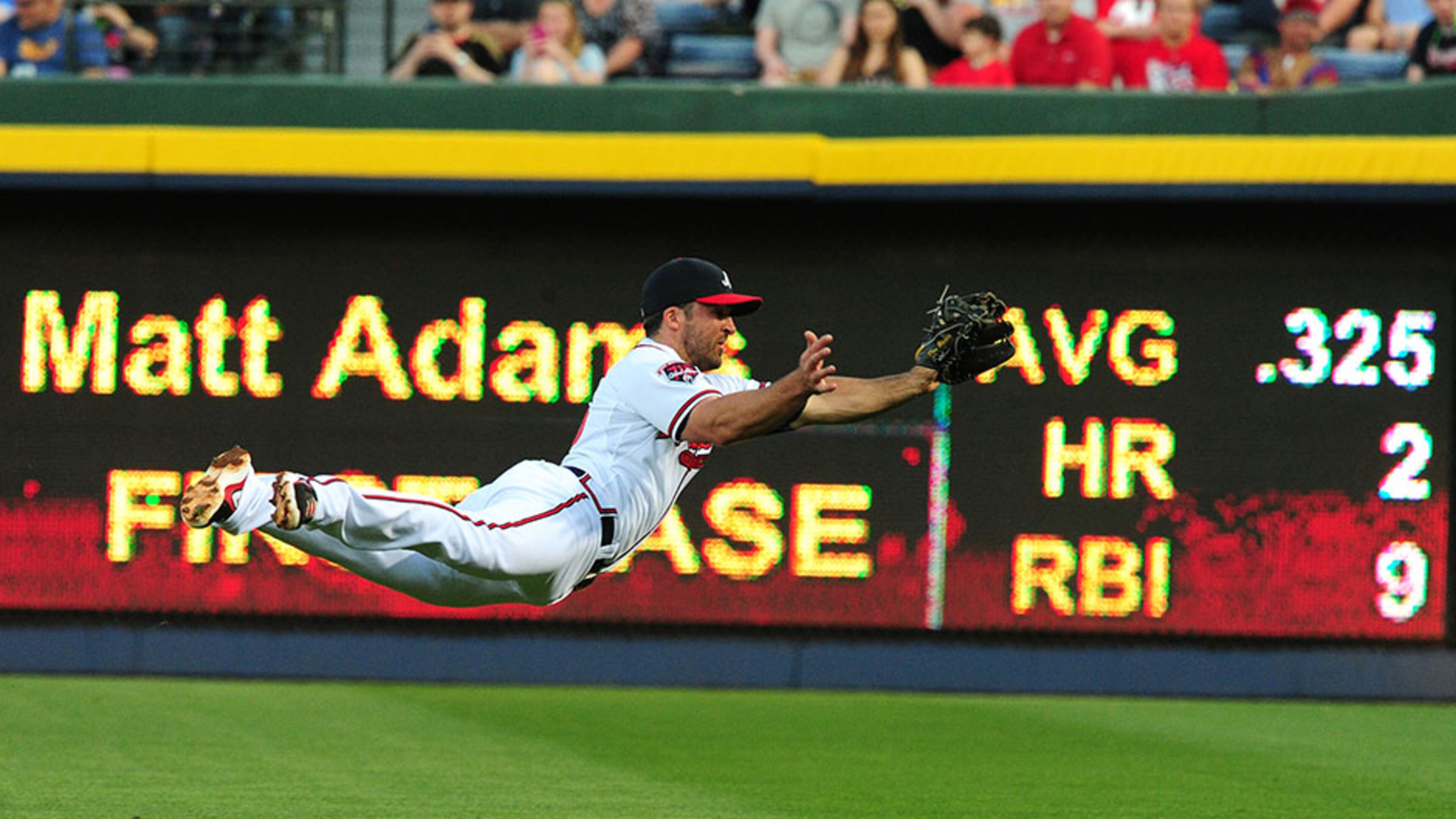 Dan Uggla last started for the Braves when they faced a left-hander, the Cubs’ Tyler Lyons, on May 6 in Atlanta.