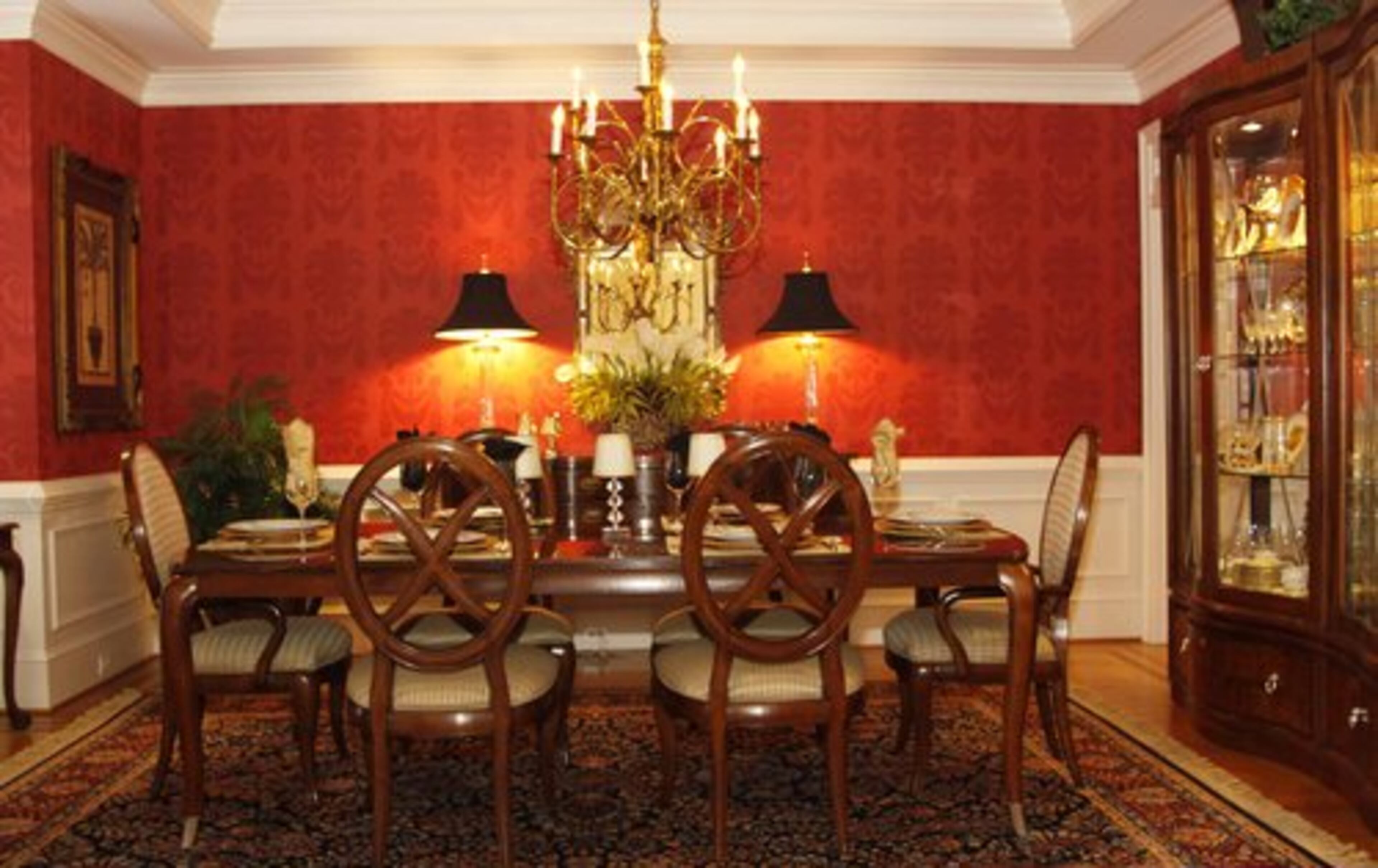 Visitor traffic from the Dunwoody Woman's Club 37th Annual Home Tour on Oct. 7th is a different type of entertaining for the Radigans who entertain regularly. Tim offers: "We host a family Christmas party. Since we're retired we have a lot of friends and family over, long dinners are an enjoyable part of our lives now."