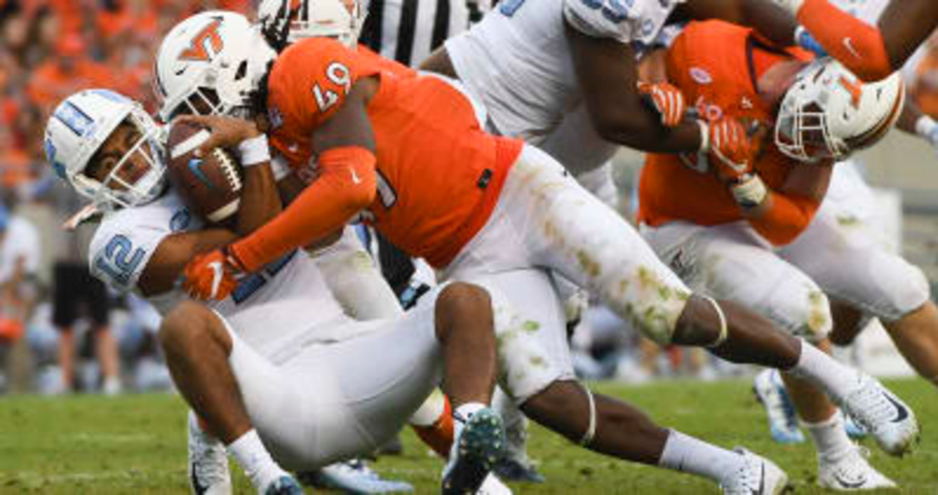 Tremaine Edmonds is the son of former NFL tight end Ferrell Edmunds, who played at Maryland.