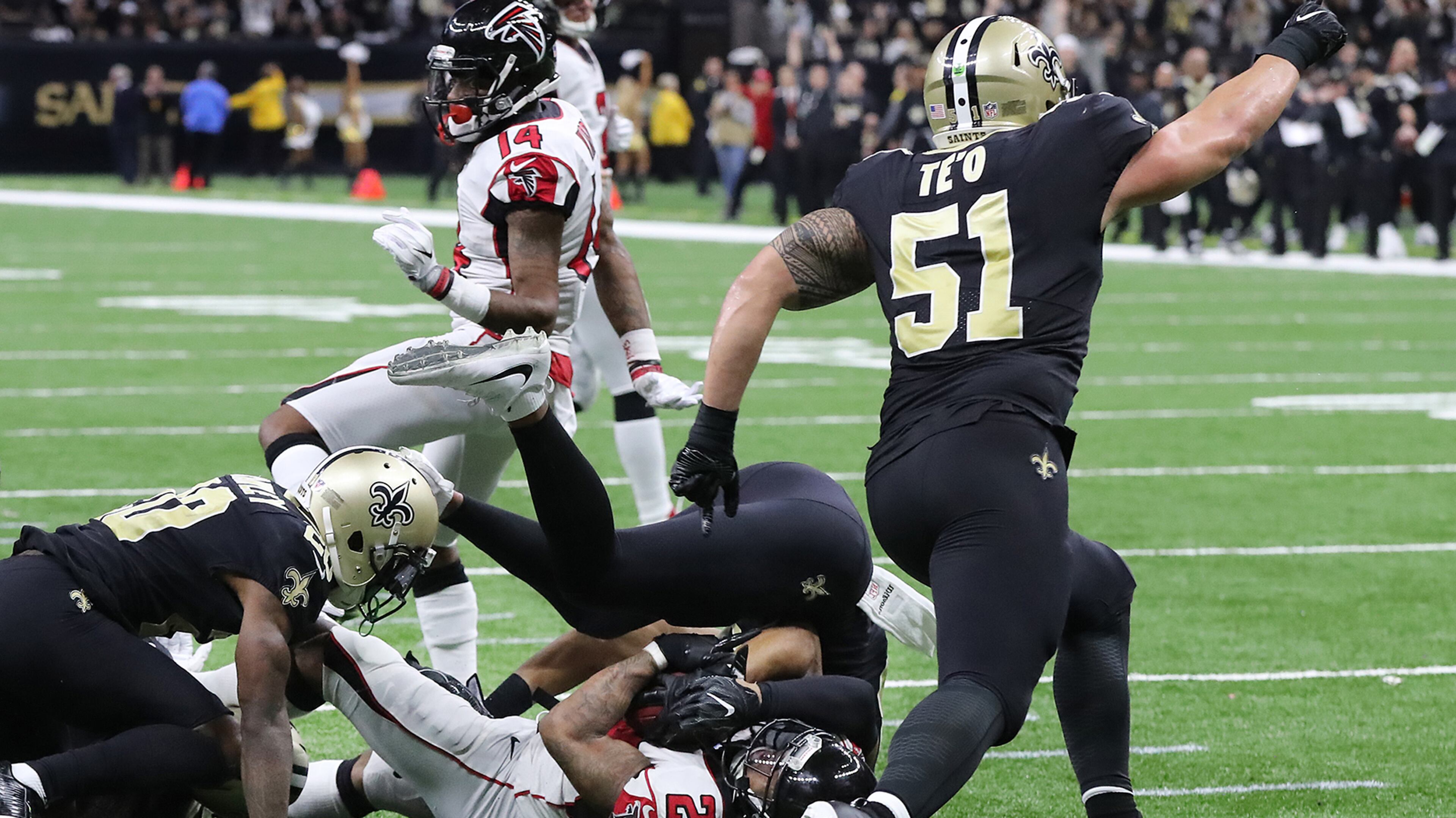 New Orleans linebacker Manti Te’o reacts as the goal line defense stops Falcons running back Devonta Freeman just short of the endzone on a fourth down attempt during the fourth quarter. The Falcons lost to the Saints 23-13 and need a win next week to secure a playoff berth.