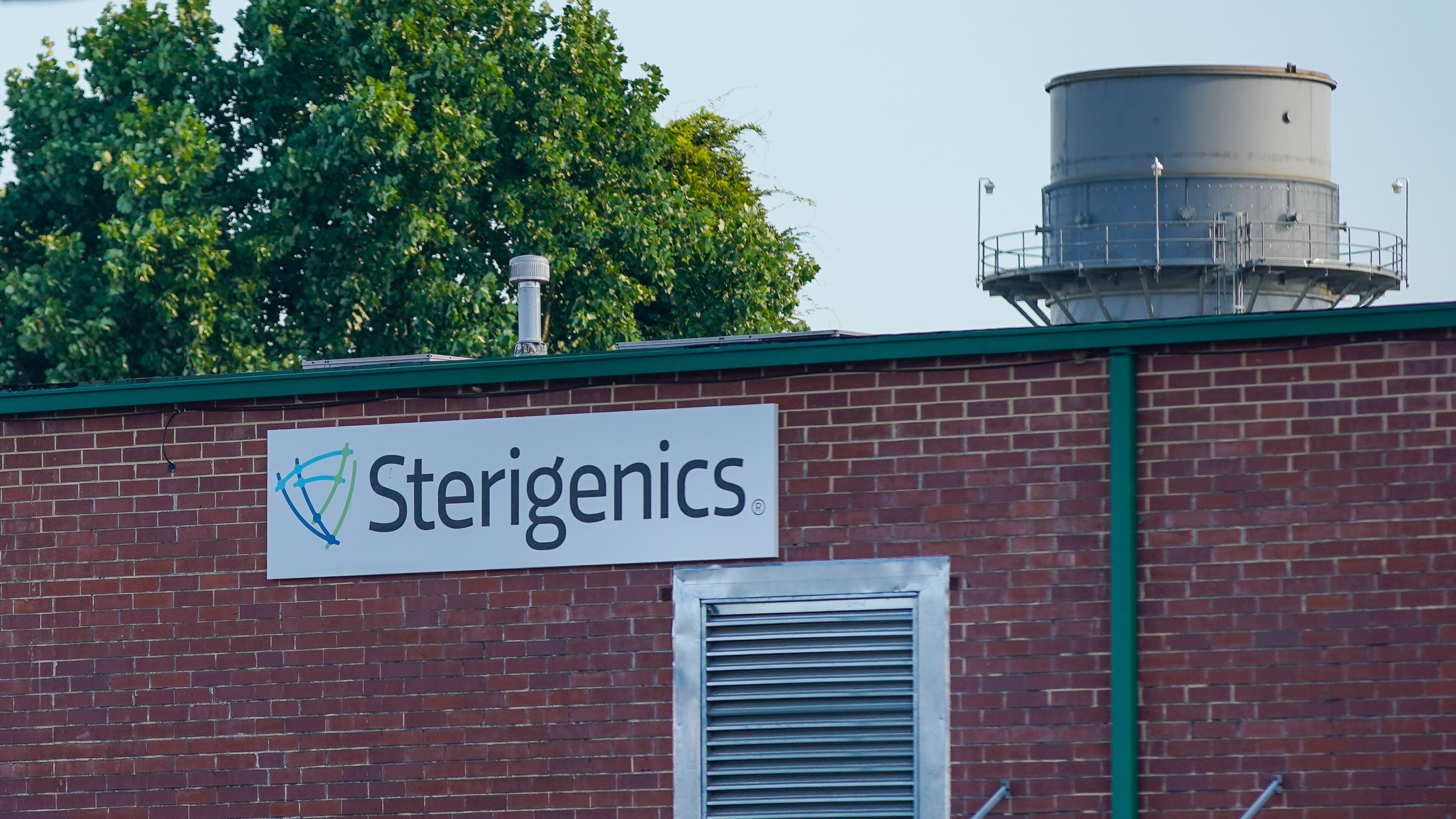 The outside of the Sterigenics building is seen on Wednesday, July 24, 2019, in Smyrna. ELIJAH NOUVELAGE/SPECIAL TO THE AJC