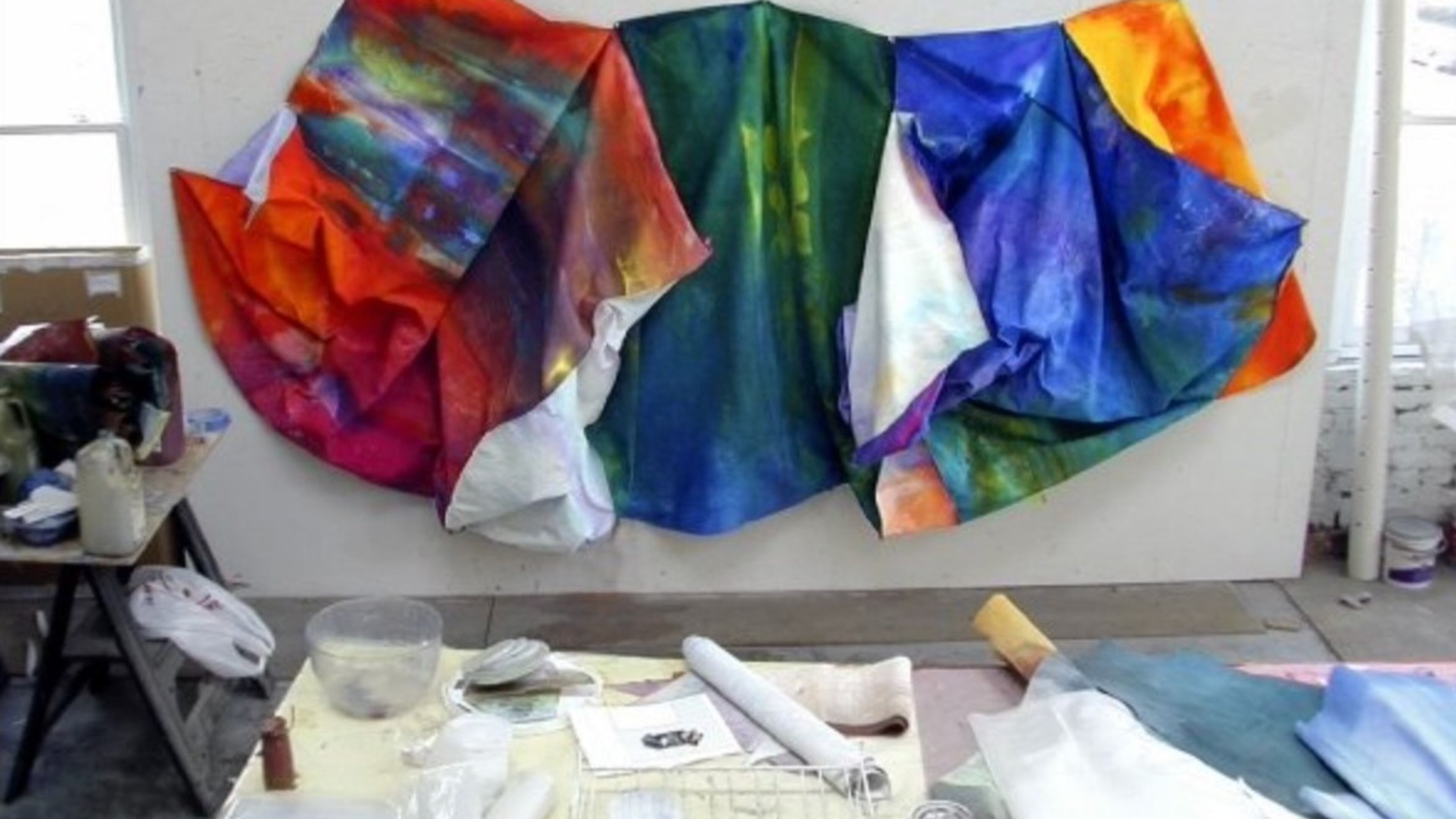 Sam Gilliam is known for his painted tapestries. Photo: Sam Gilliam/Courtesy of Greg Head