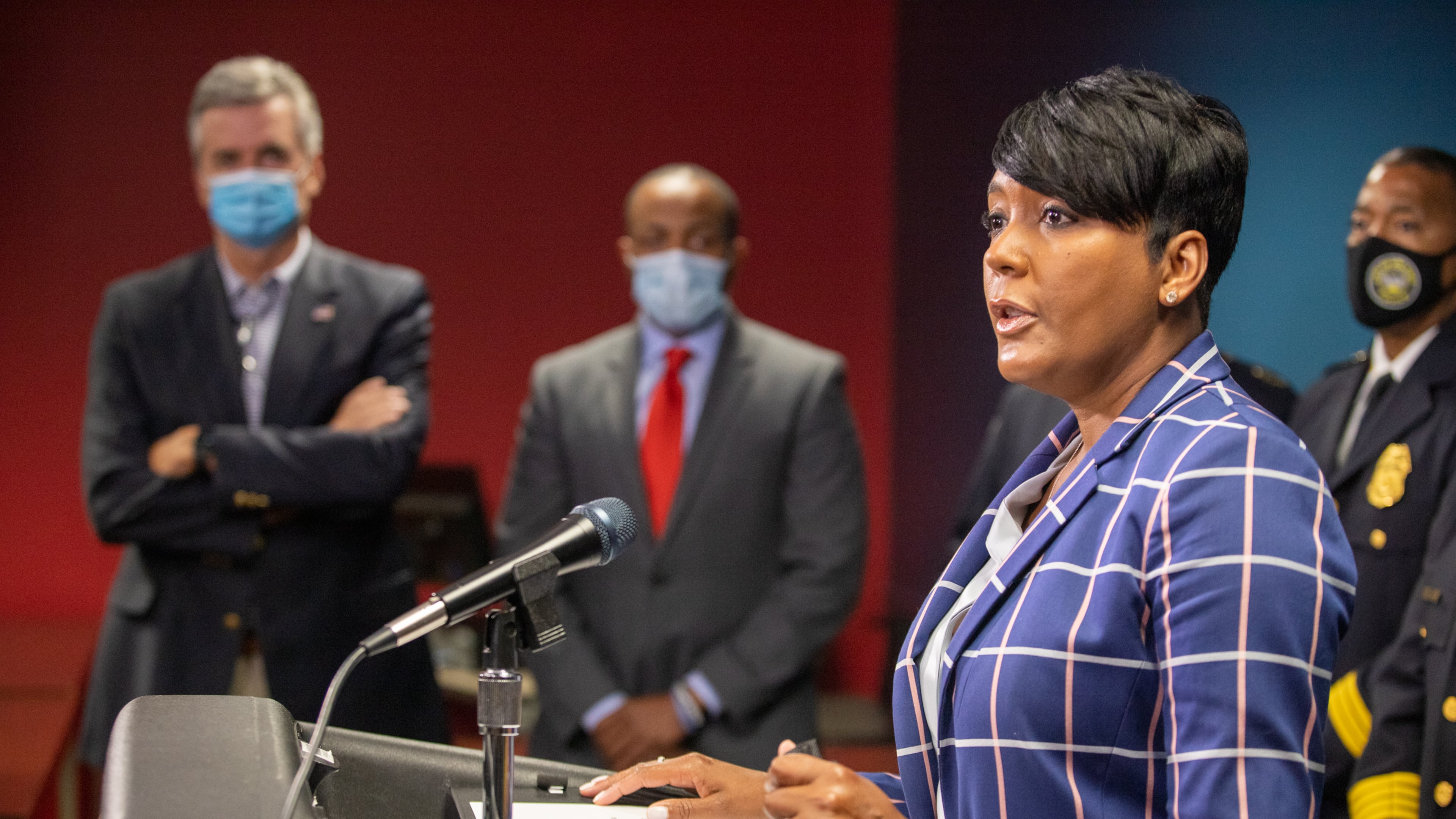 After the approval vote of the Public Safety Training Center this week, Mayor Mayor Keisha Lance Bottoms address questions about the facility, its location and the concerns of the community Thursday, Sept 9, 2021. (Jenni Girtman for The Atlanta Journal-Constitution)
